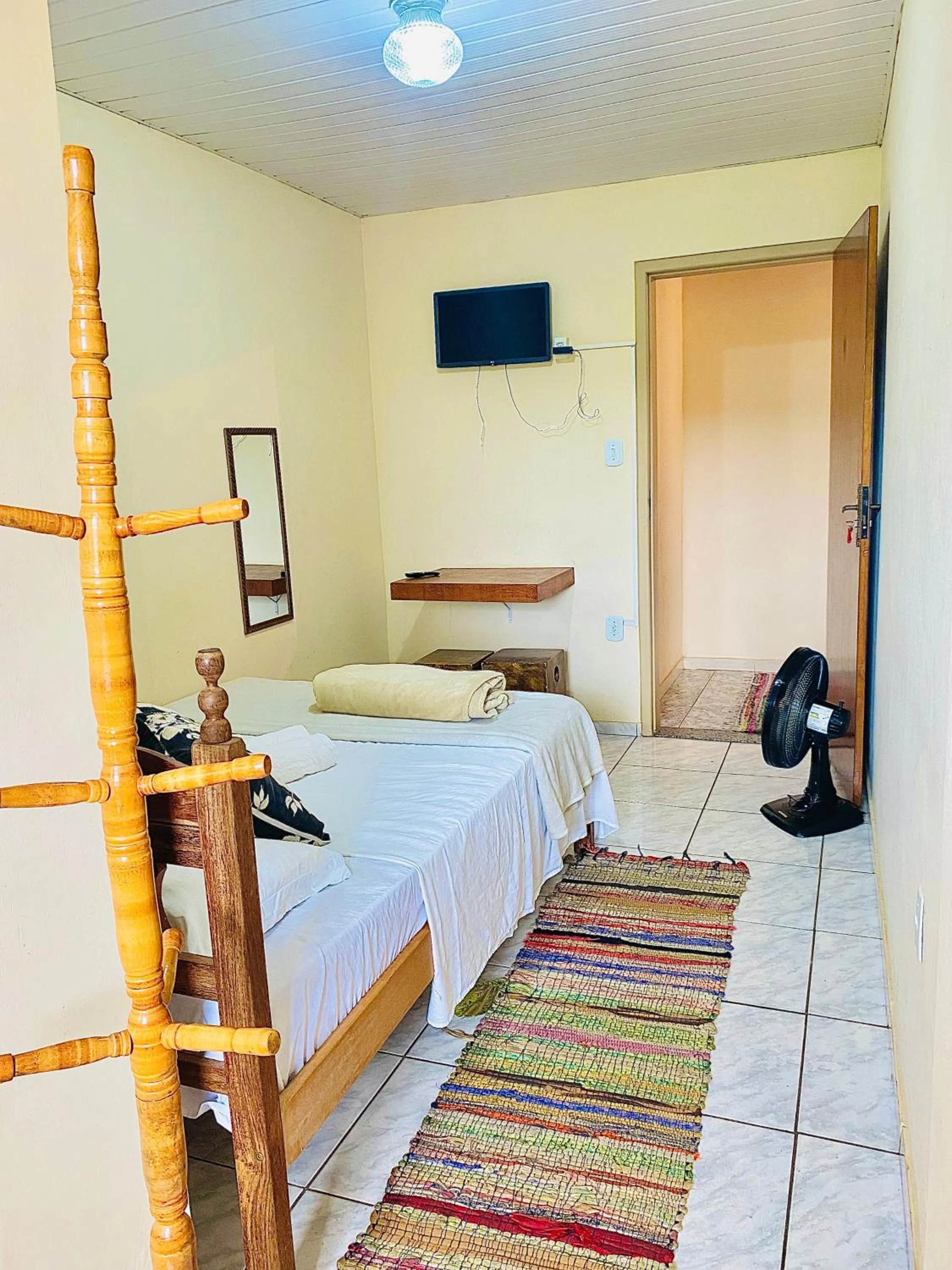 Photo of the whole room, Bed in Hospedaria Vila Rica - 1 km do centro histórico