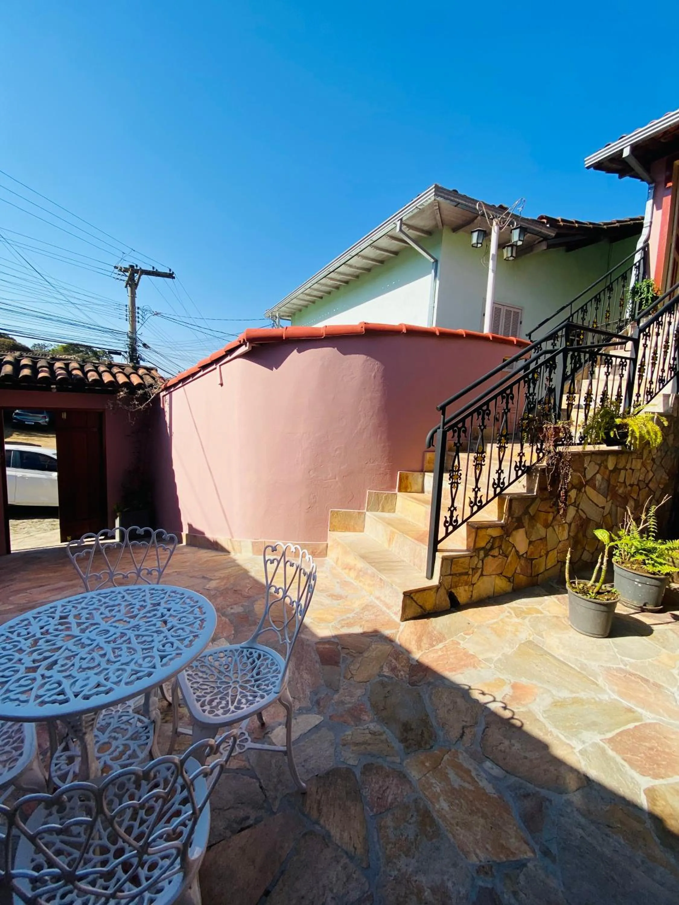 Property building in Hospedaria Vila Rica - 1 km do centro histórico