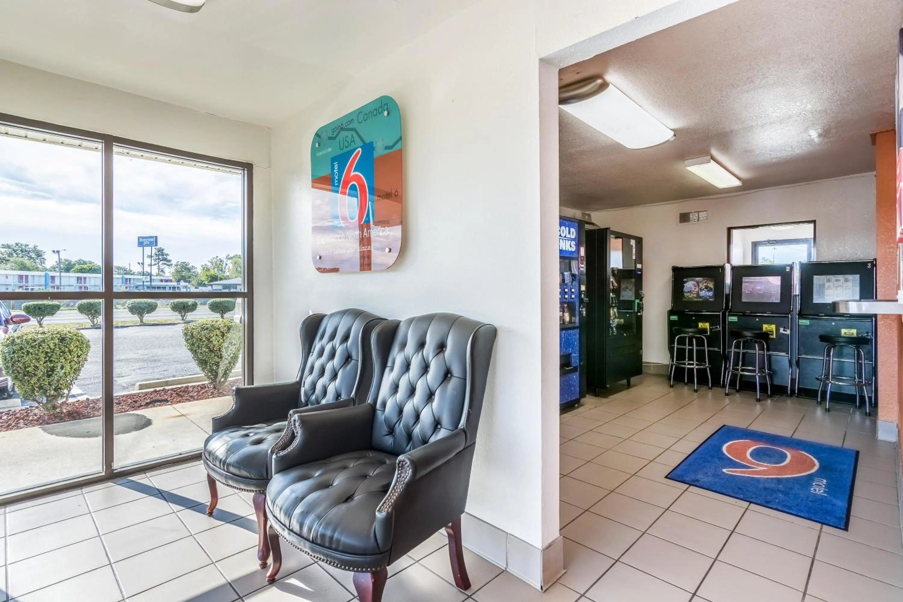 Lobby or reception in Motel 6-Lumberton, NC