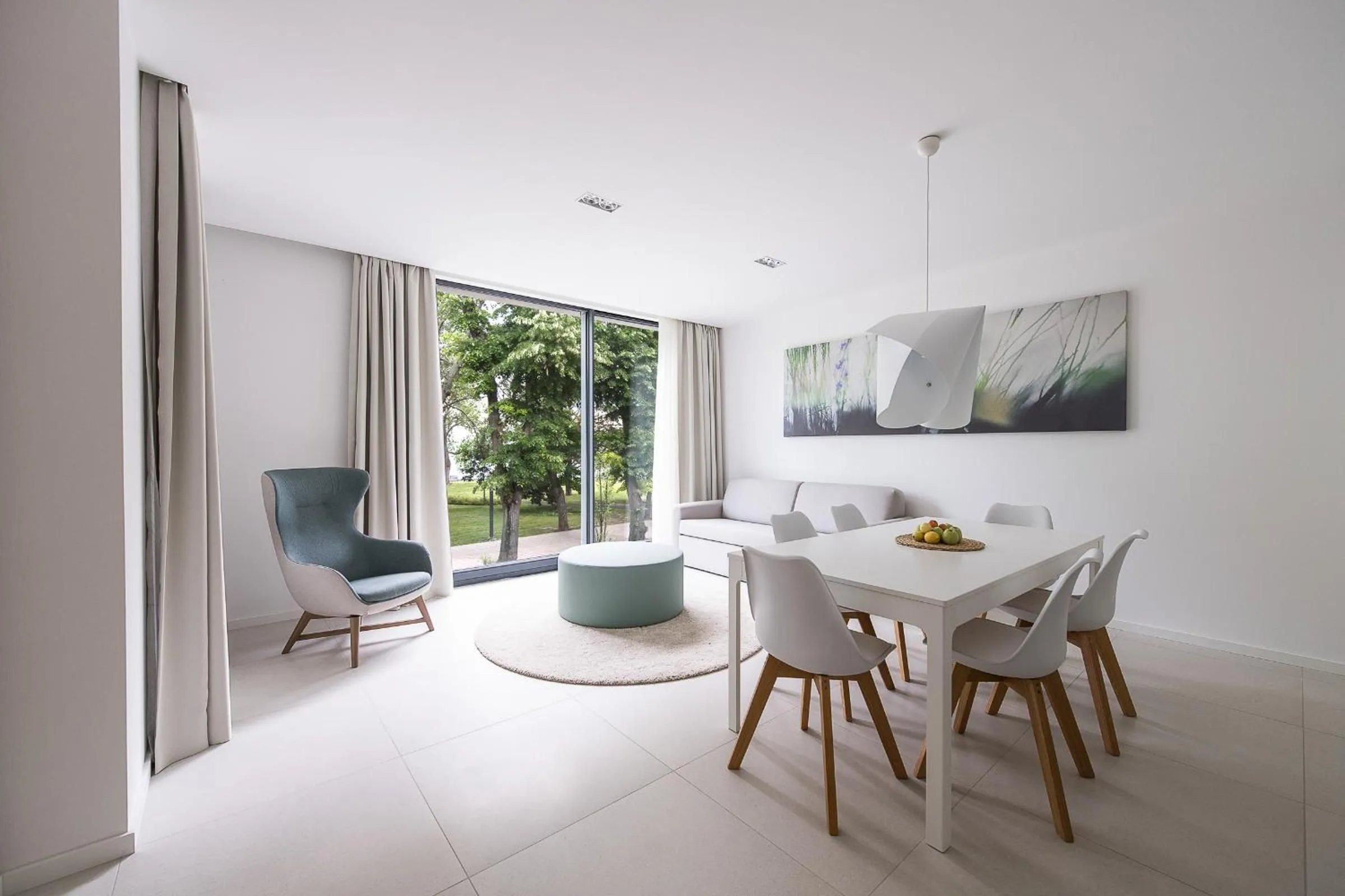 TV and multimedia in Oliver Lux