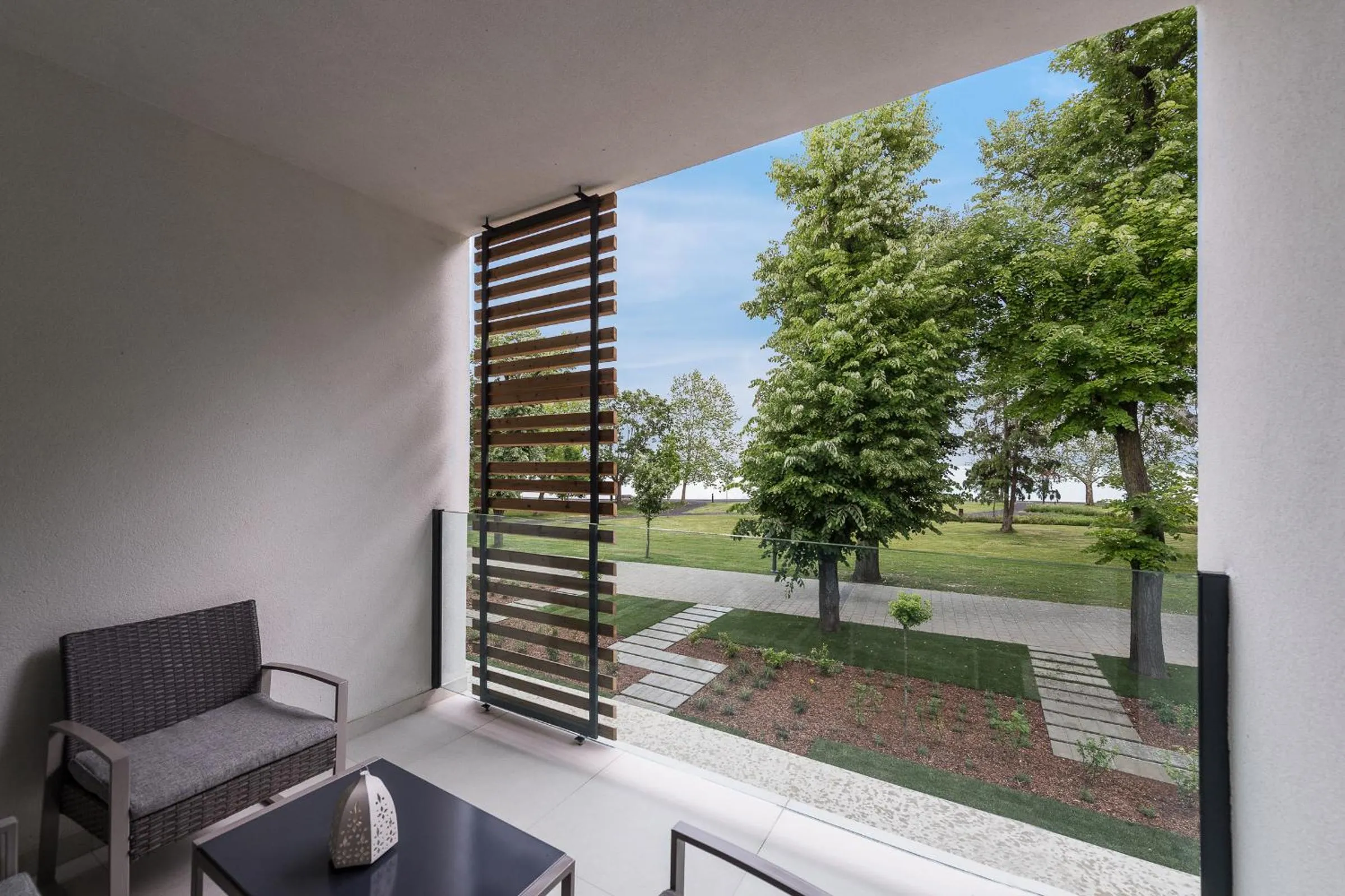 Balcony/Terrace in Oliver Lux