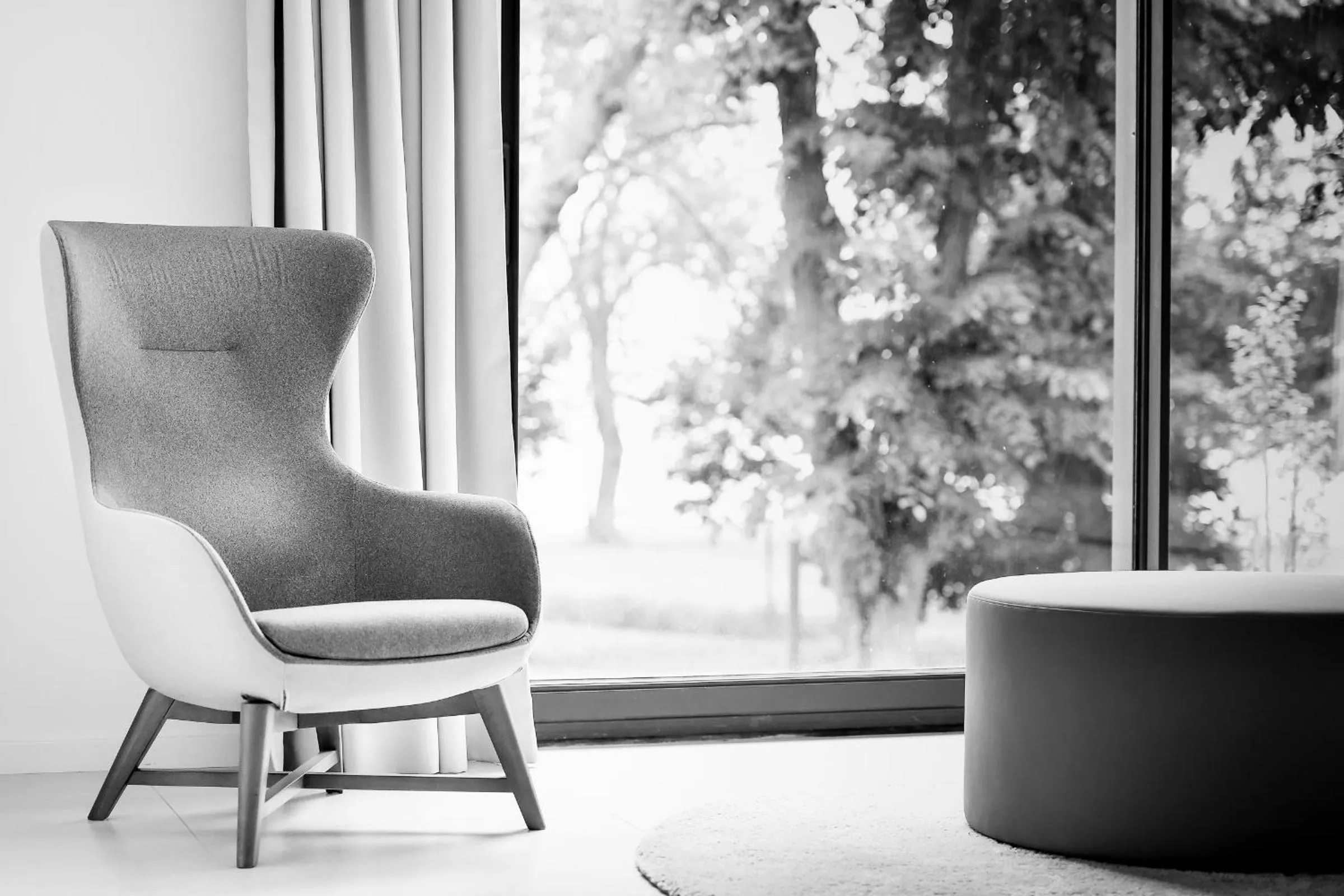 Seating area in Oliver Lux