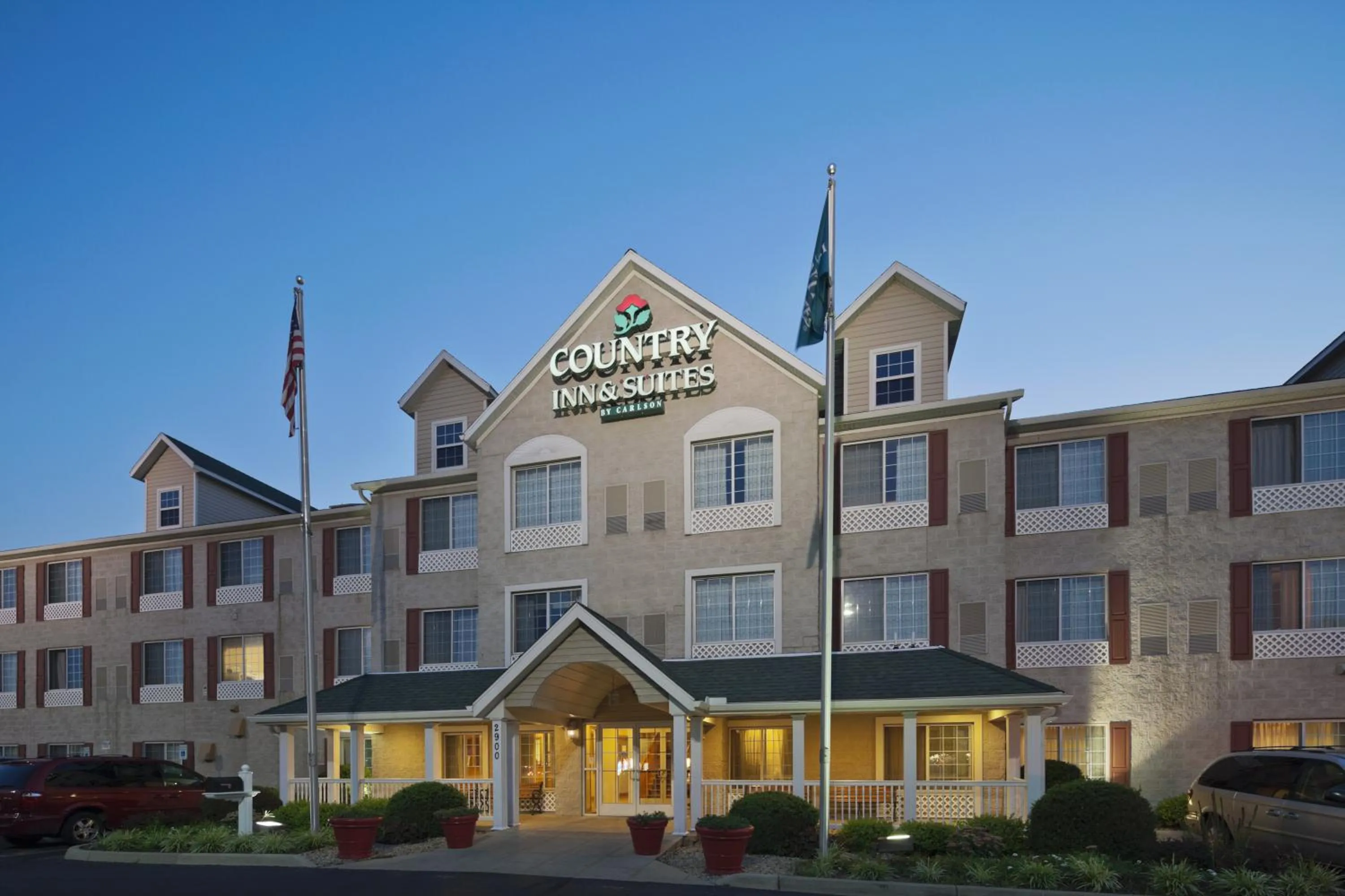 Facade/entrance in Country Inn & Suites by Radisson, Columbus Airport, OH