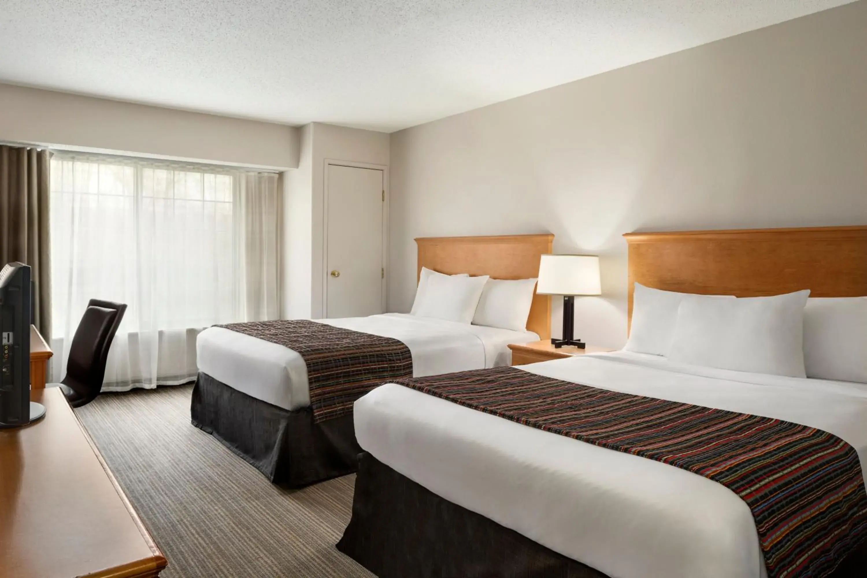Queen Room with Two Queen Beds - Disability Access/Non-Smoking in Country Inn & Suites by Radisson, Columbus Airport, OH Queen Room with Two Queen Beds - Disability Access/Non-Smoking in Country Inn & Suites by Radisson, Columbus Airport, OH