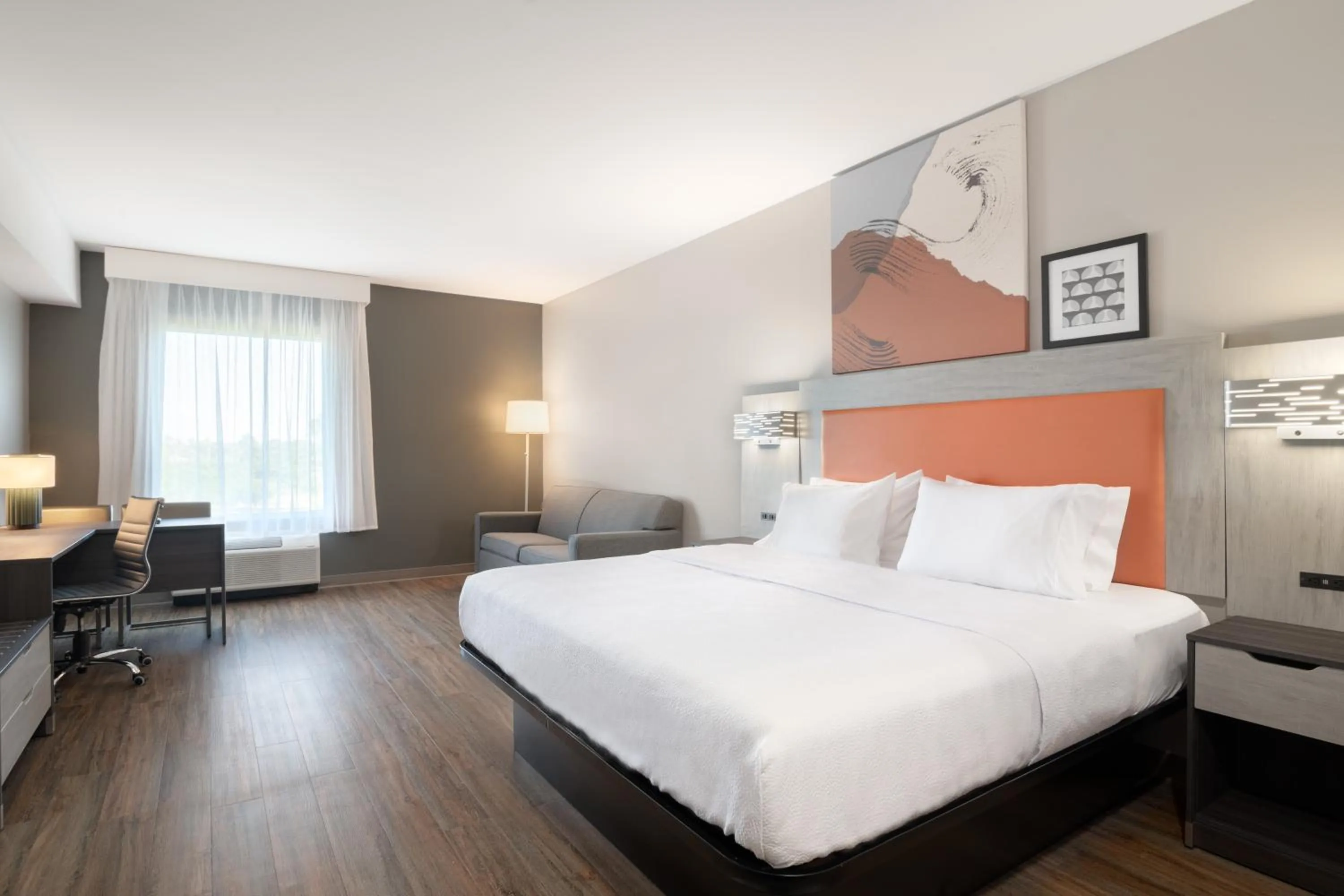 Bedroom, Bed in Spark by Hilton Destin