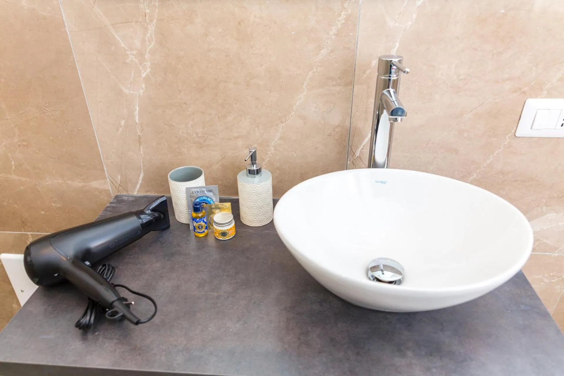 Bathroom in N'Art Suites - Napoli