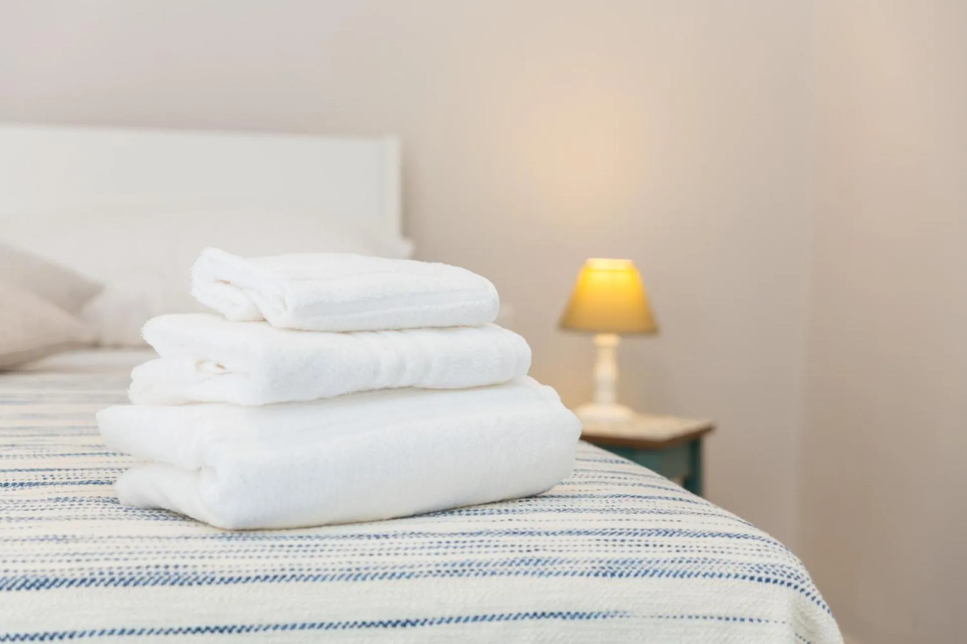 Bed in N'Art Suites - Napoli