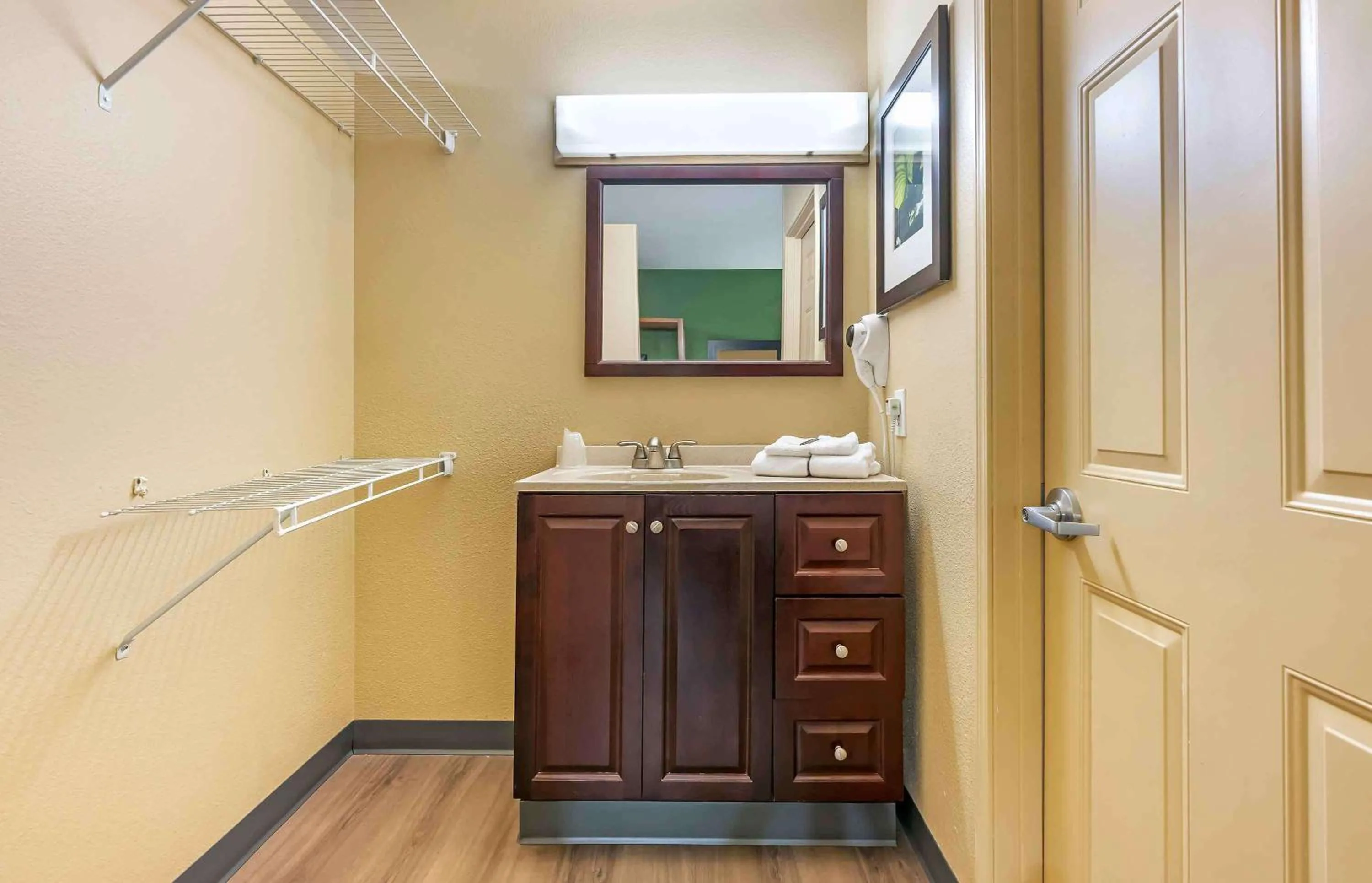 Bathroom in Extended Stay America Suites - Columbus - Tuttle