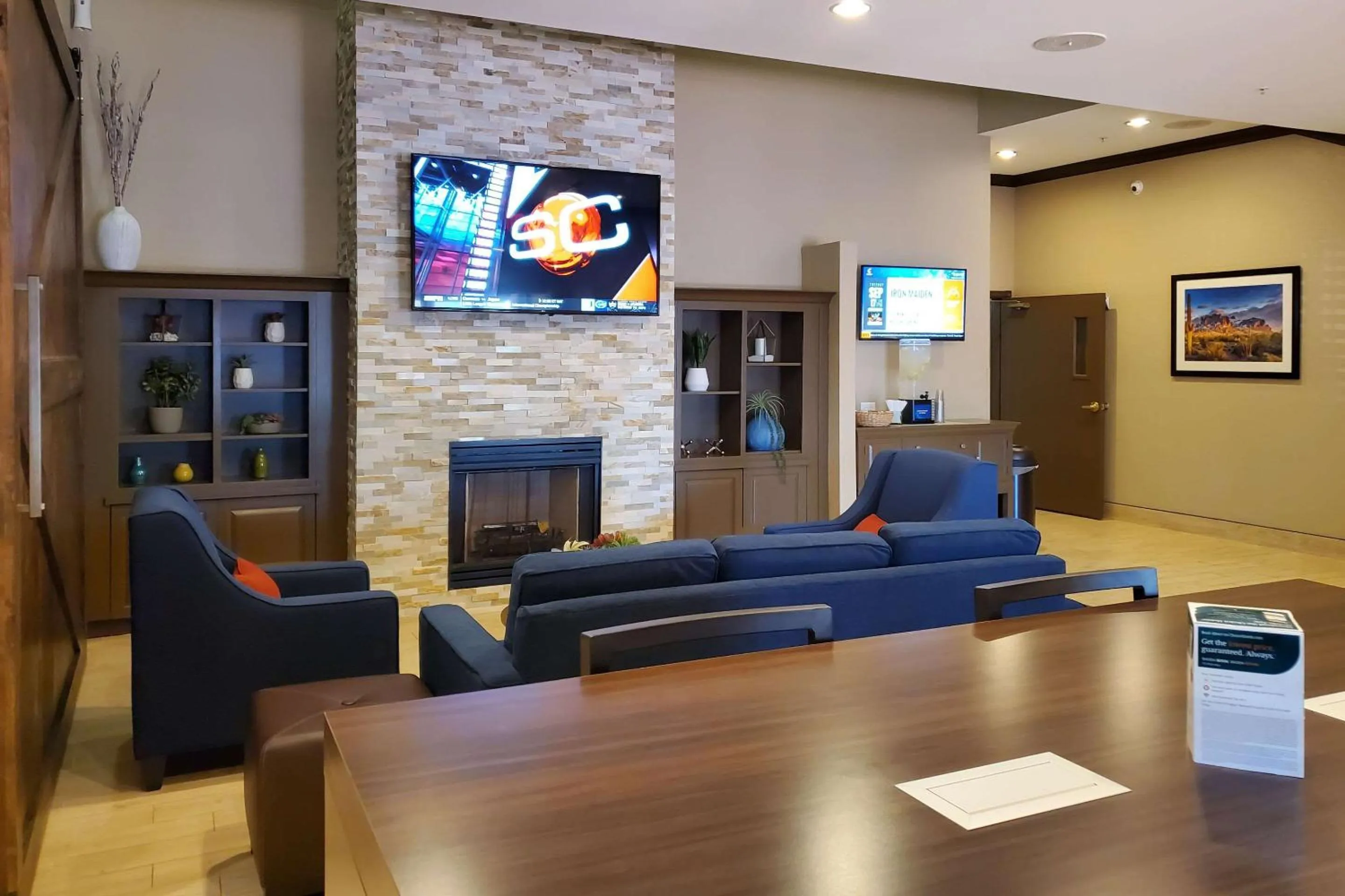 Lobby or reception in Comfort Inn & Suites Tempe Phoenix Sky Harbor Airport