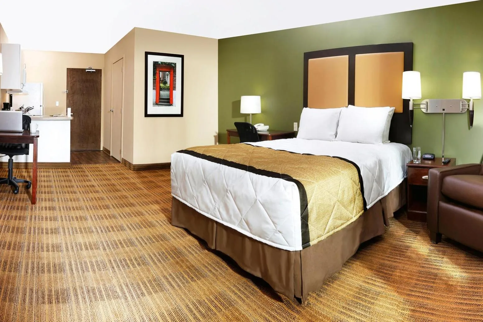 Bed in Extended Stay America Suites - Philadelphia - Airport - Bartram Ave