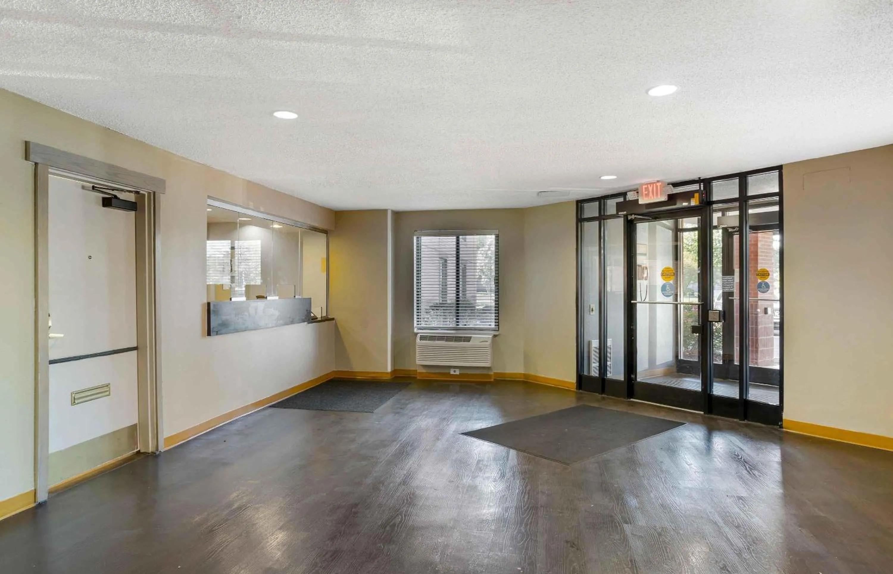 Lobby or reception in Extended Stay America Suites - Philadelphia - Airport - Bartram Ave