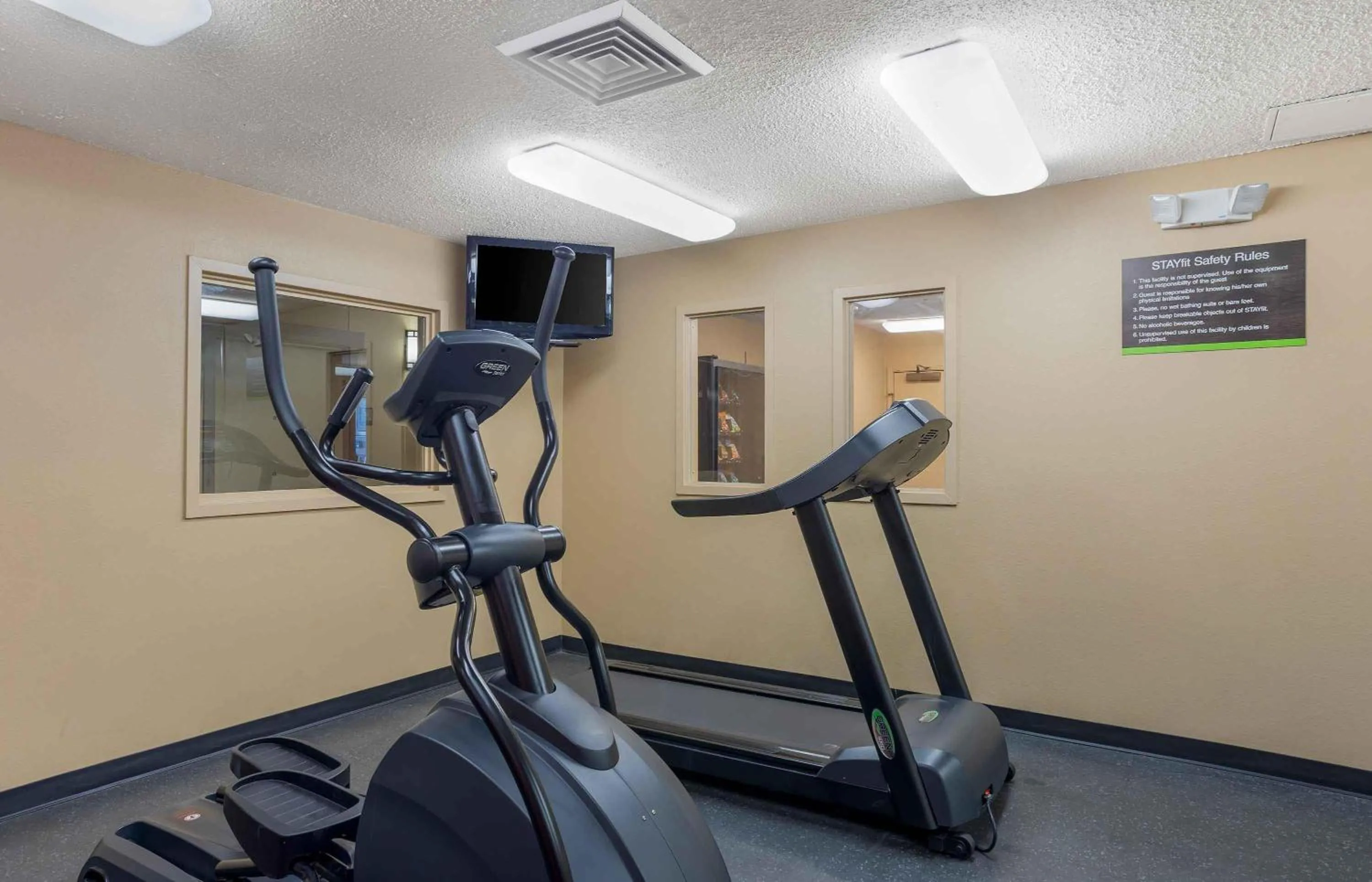 Fitness centre/facilities in Extended Stay America Suites - Philadelphia - Airport - Bartram Ave