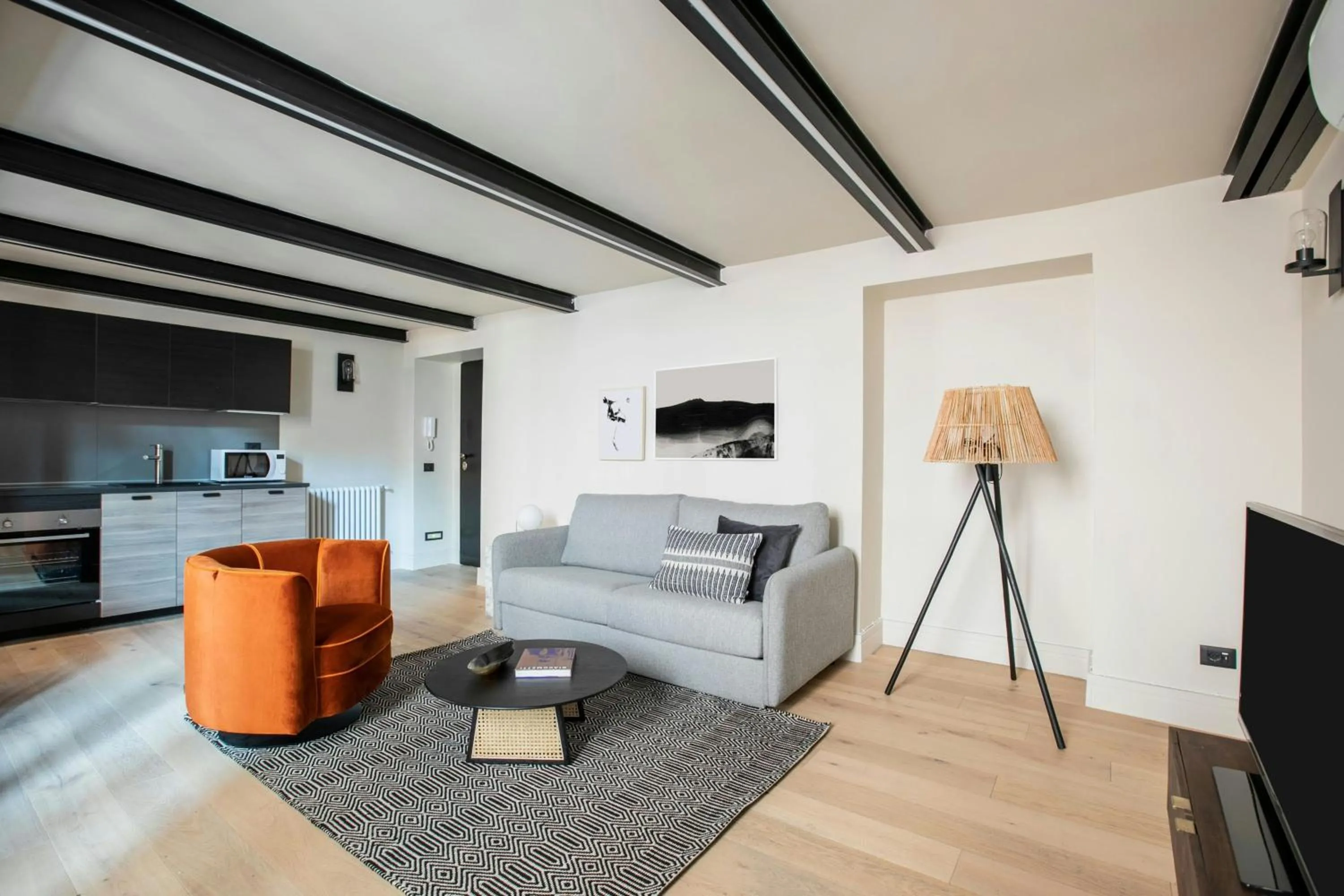 Living room in Sonder by Marriott Bonvoy Trastevere Apartments Piazza Trilussa