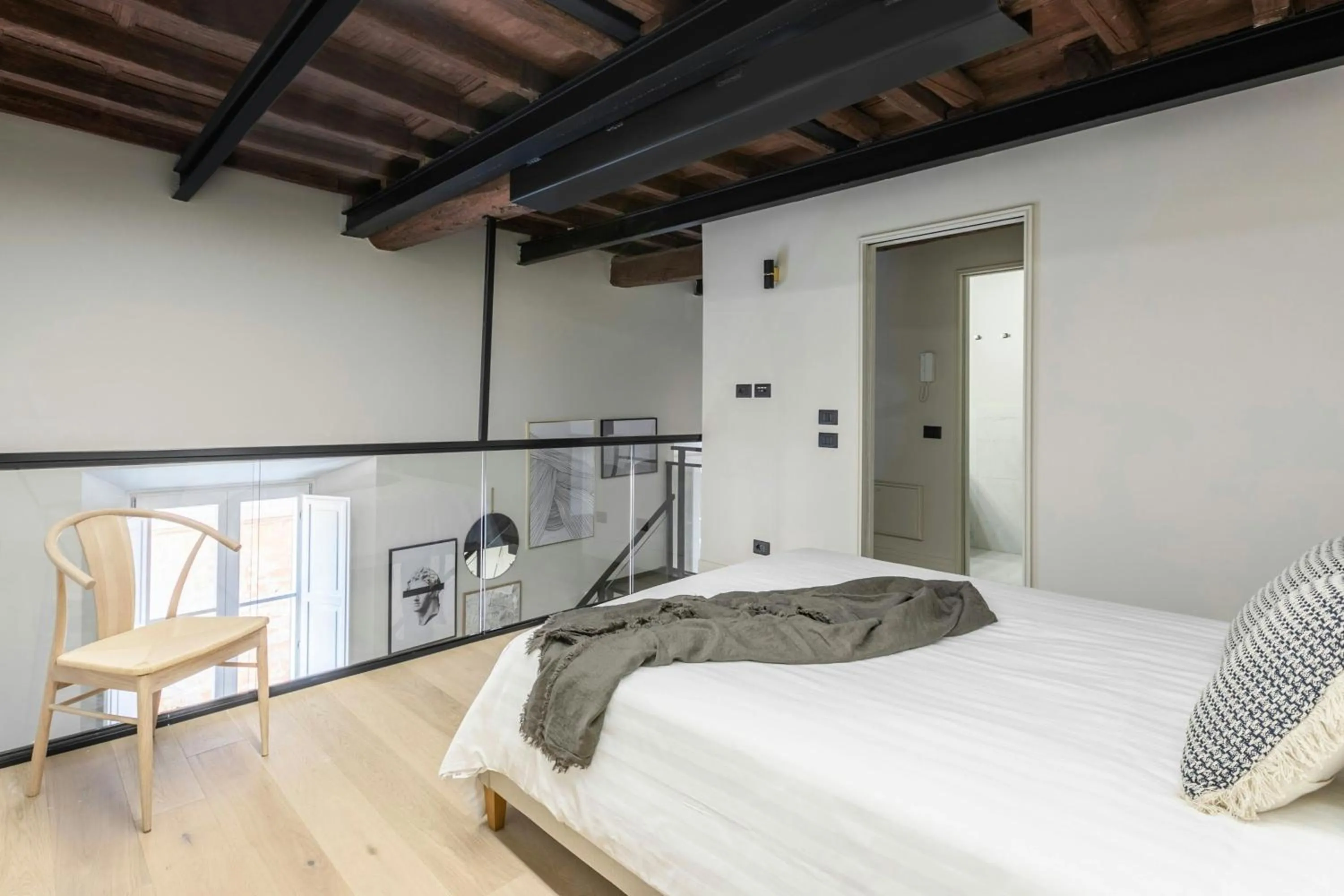 Photo of the whole room, Bed in Sonder by Marriott Bonvoy Trastevere Apartments Piazza Trilussa