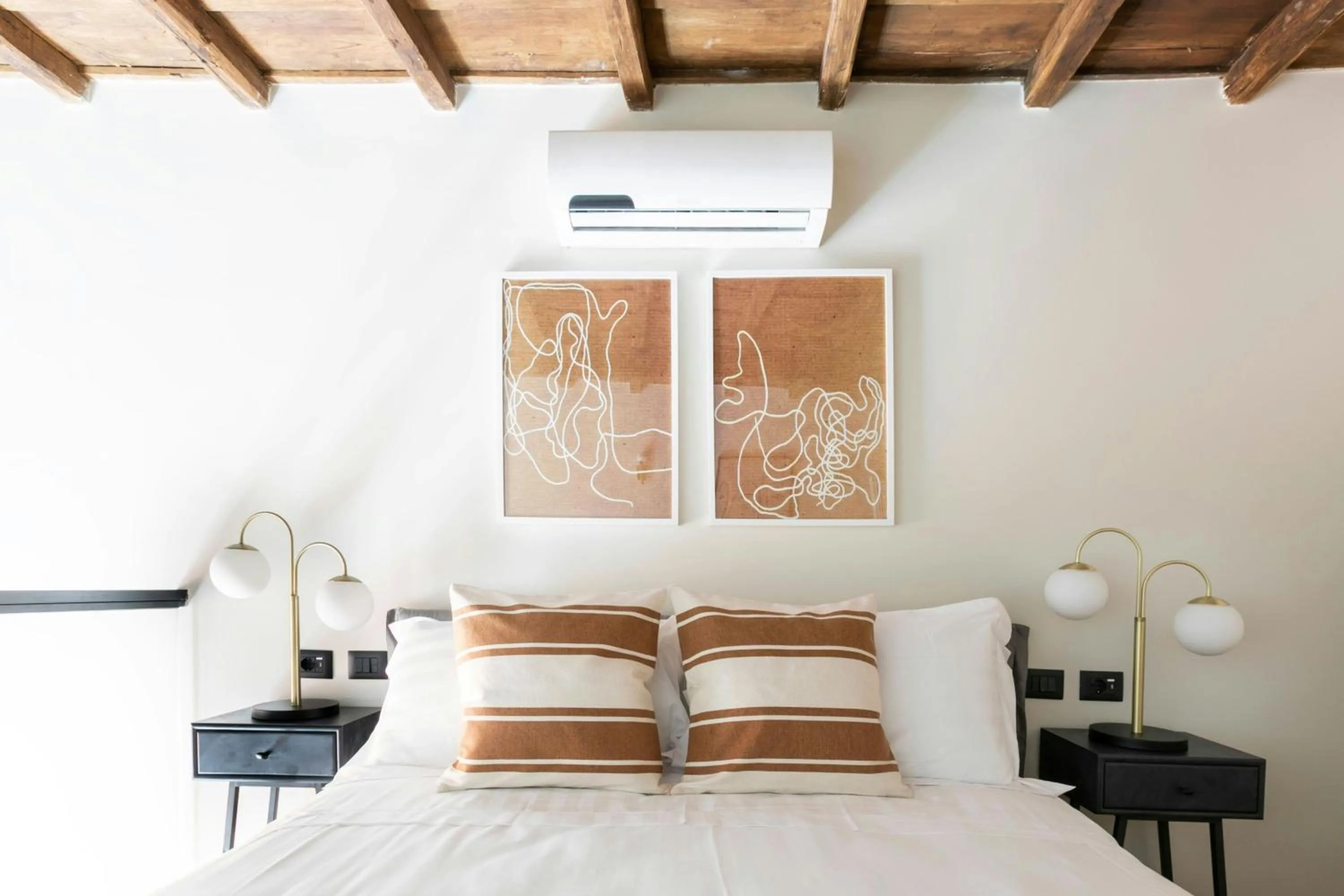 Bedroom, Bed in Sonder by Marriott Bonvoy Trastevere Apartments Piazza Trilussa