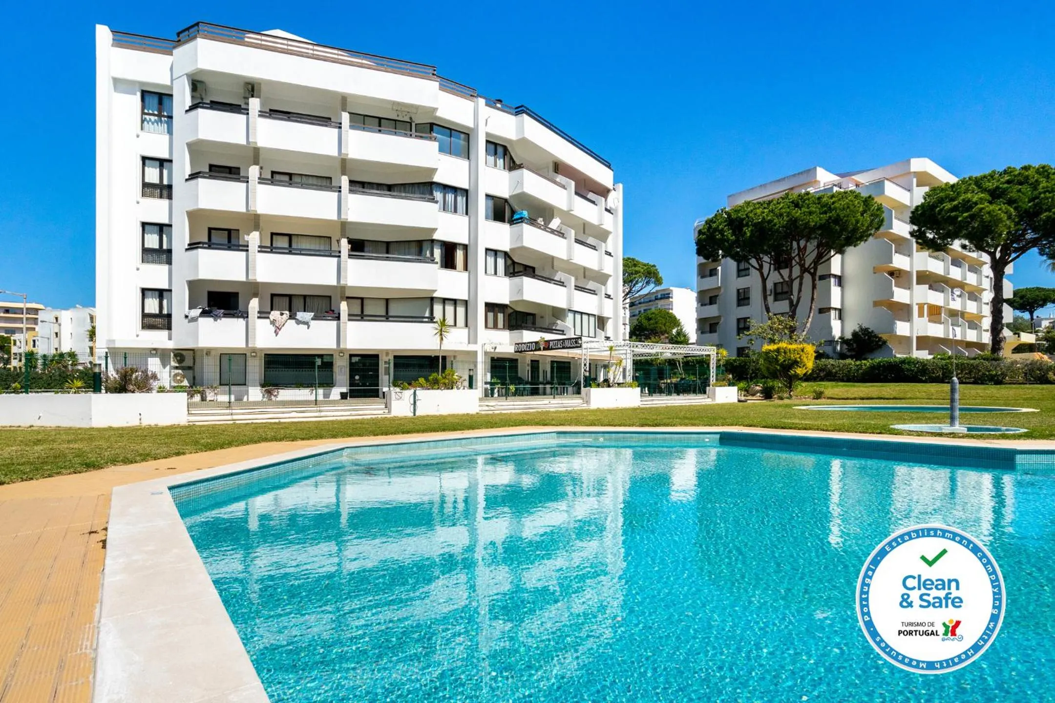 Property building in WHome | Vilamoura Sunny Apartment