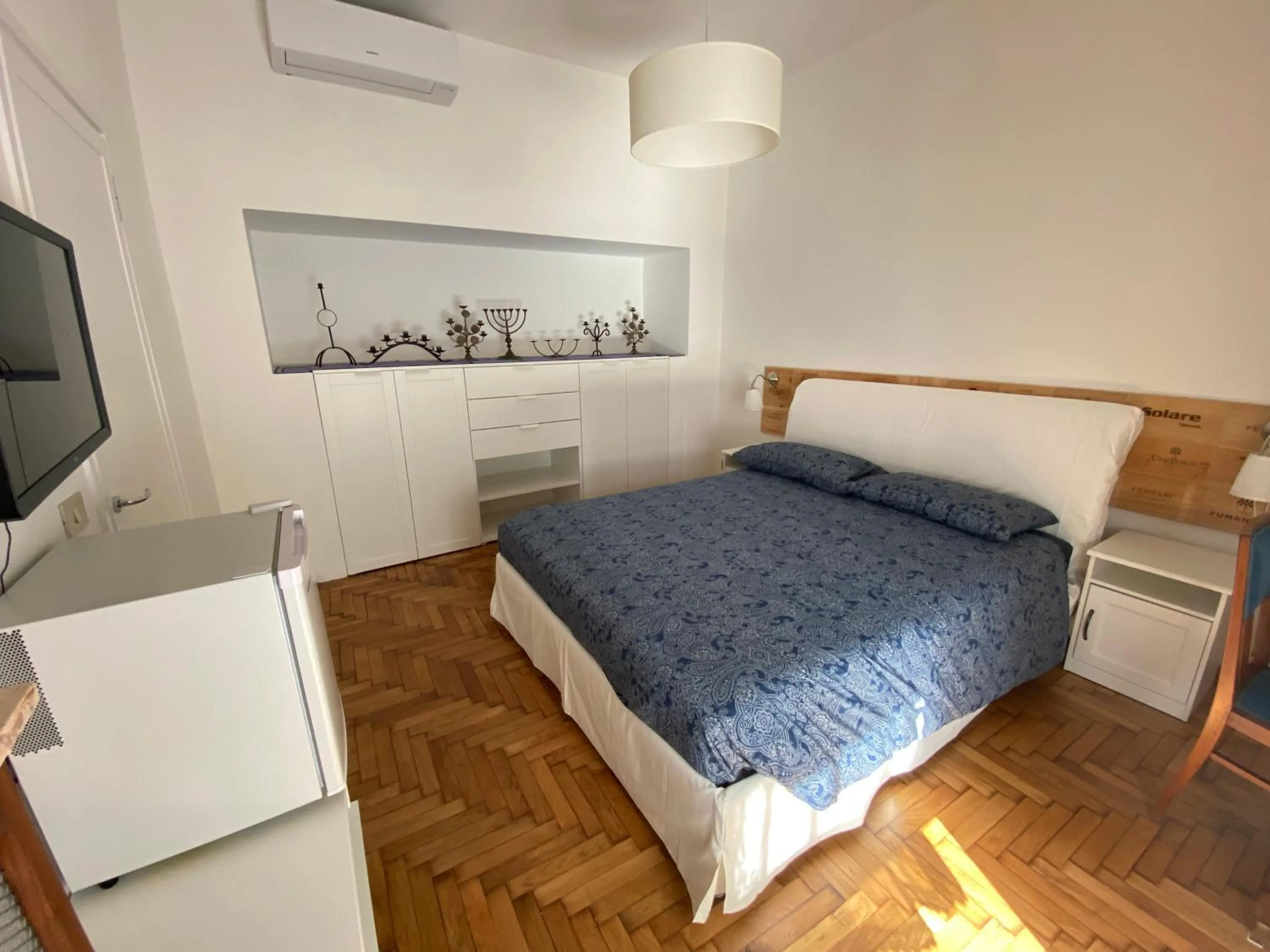 Bedroom, Bed in B&B and Sail