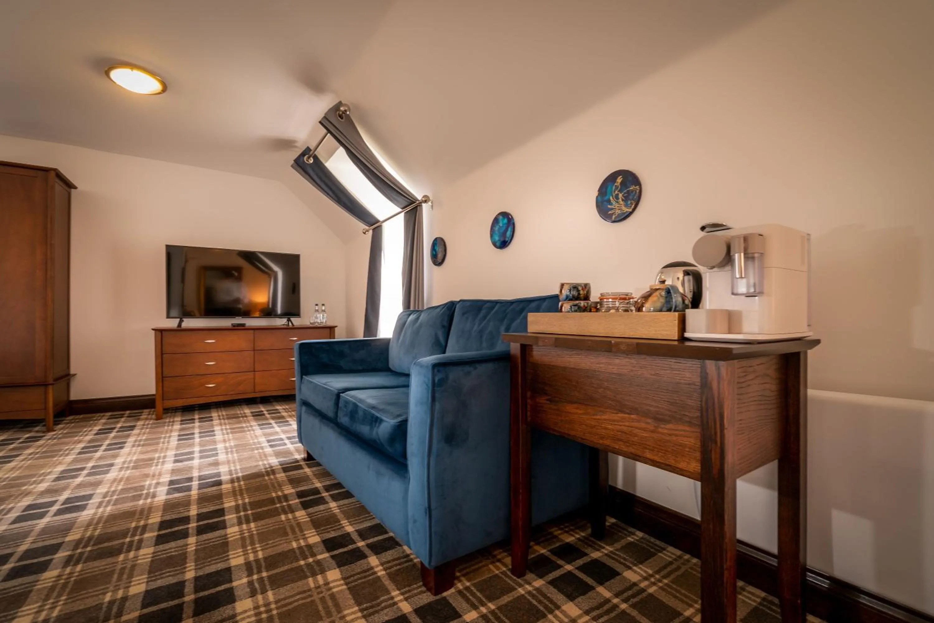 Coffee/tea facilities in Edinbane Lodge