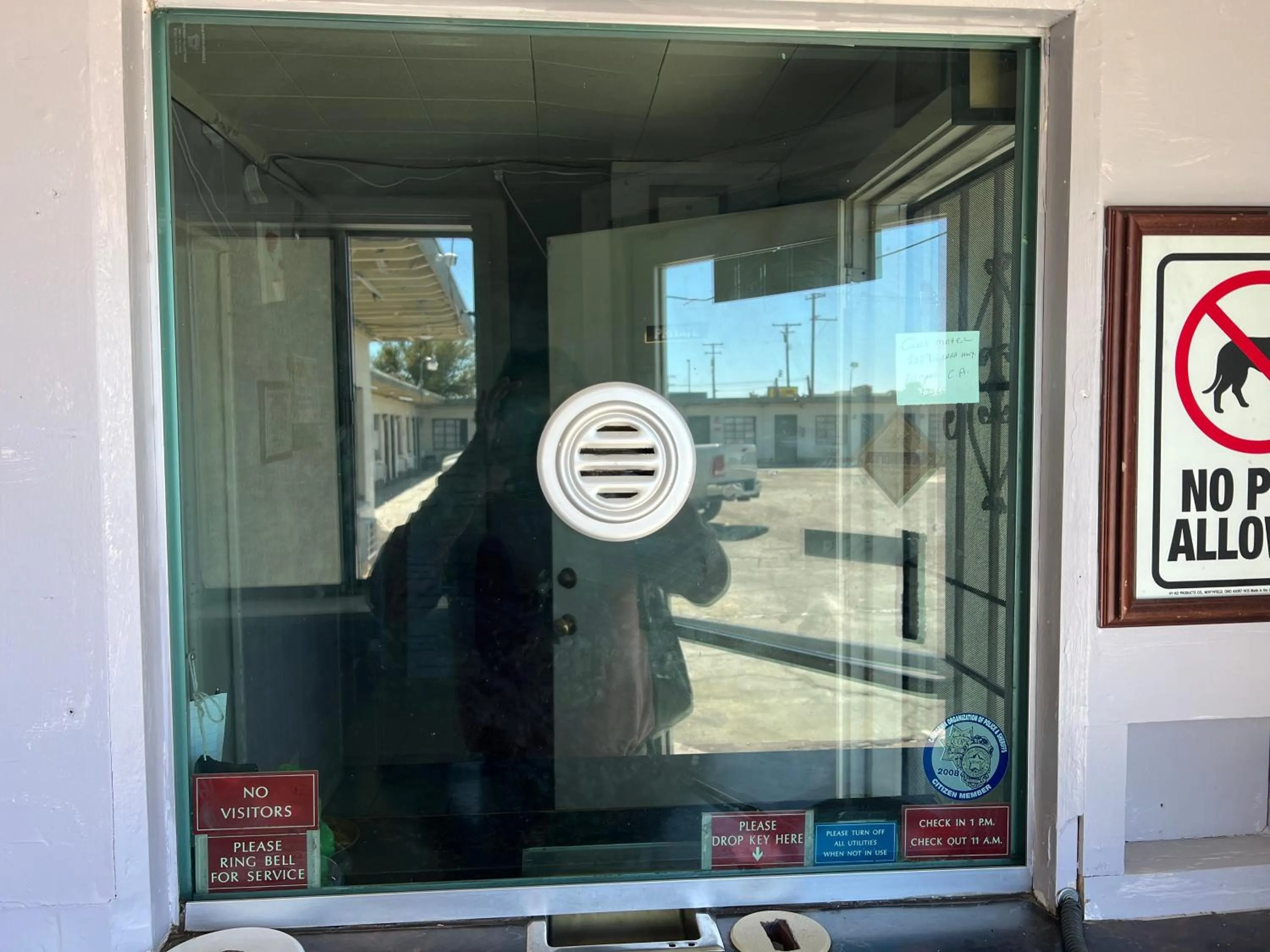 Lobby or reception in Carl's Motel