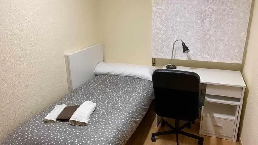 Bed in Residencia 12 OCTUBRE