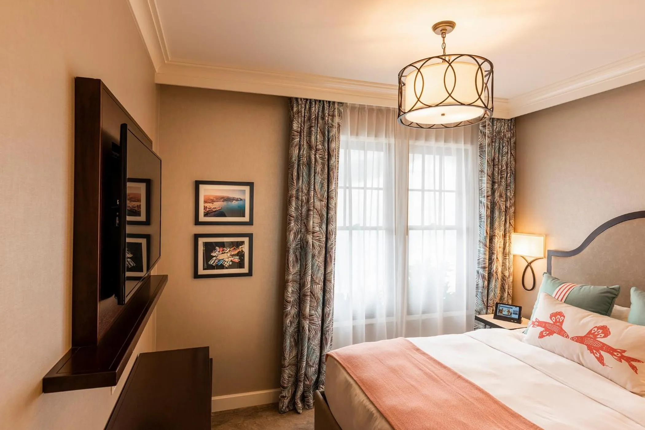 Bed in Hotel Atwater