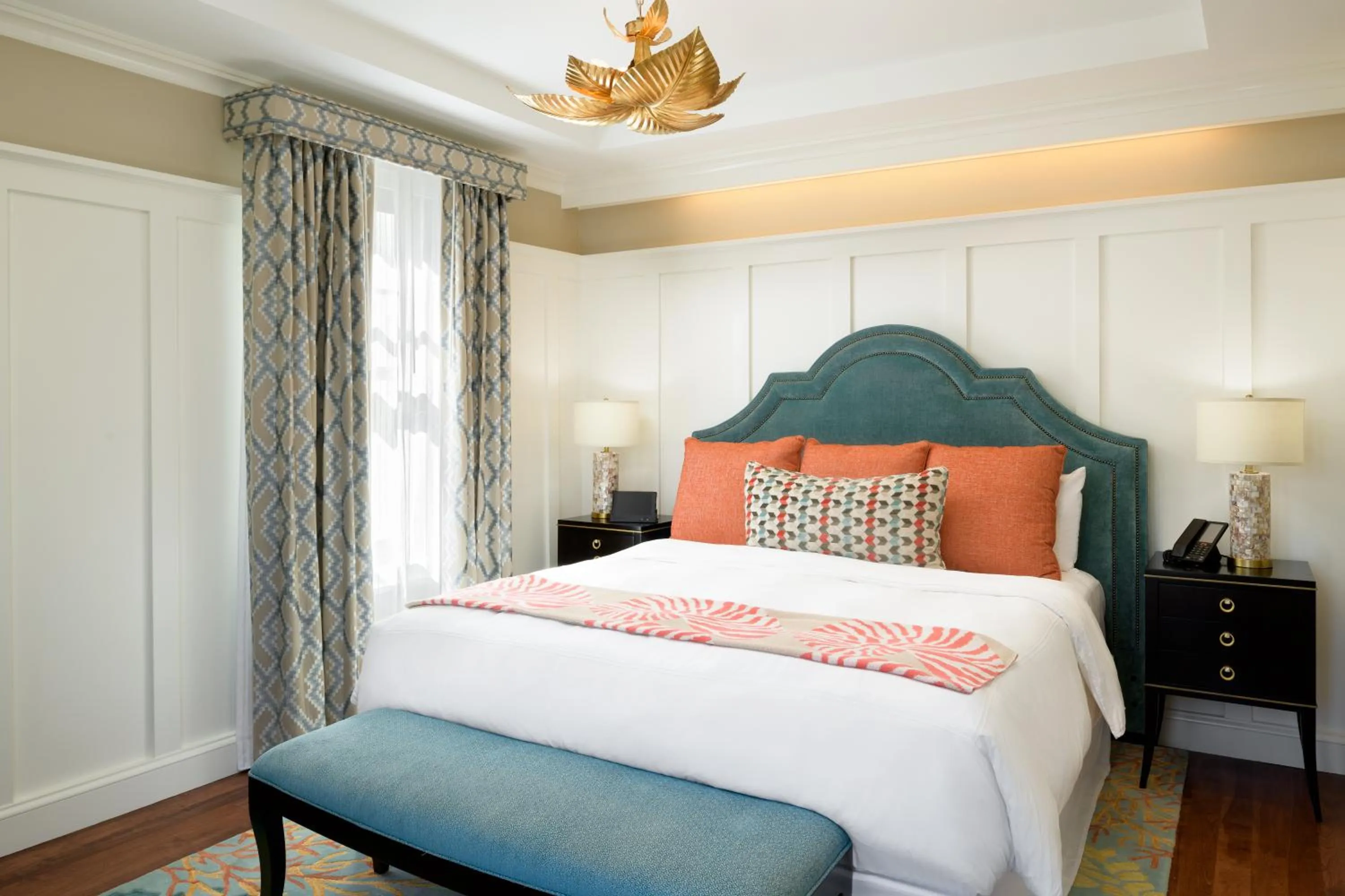 Bed in Hotel Atwater