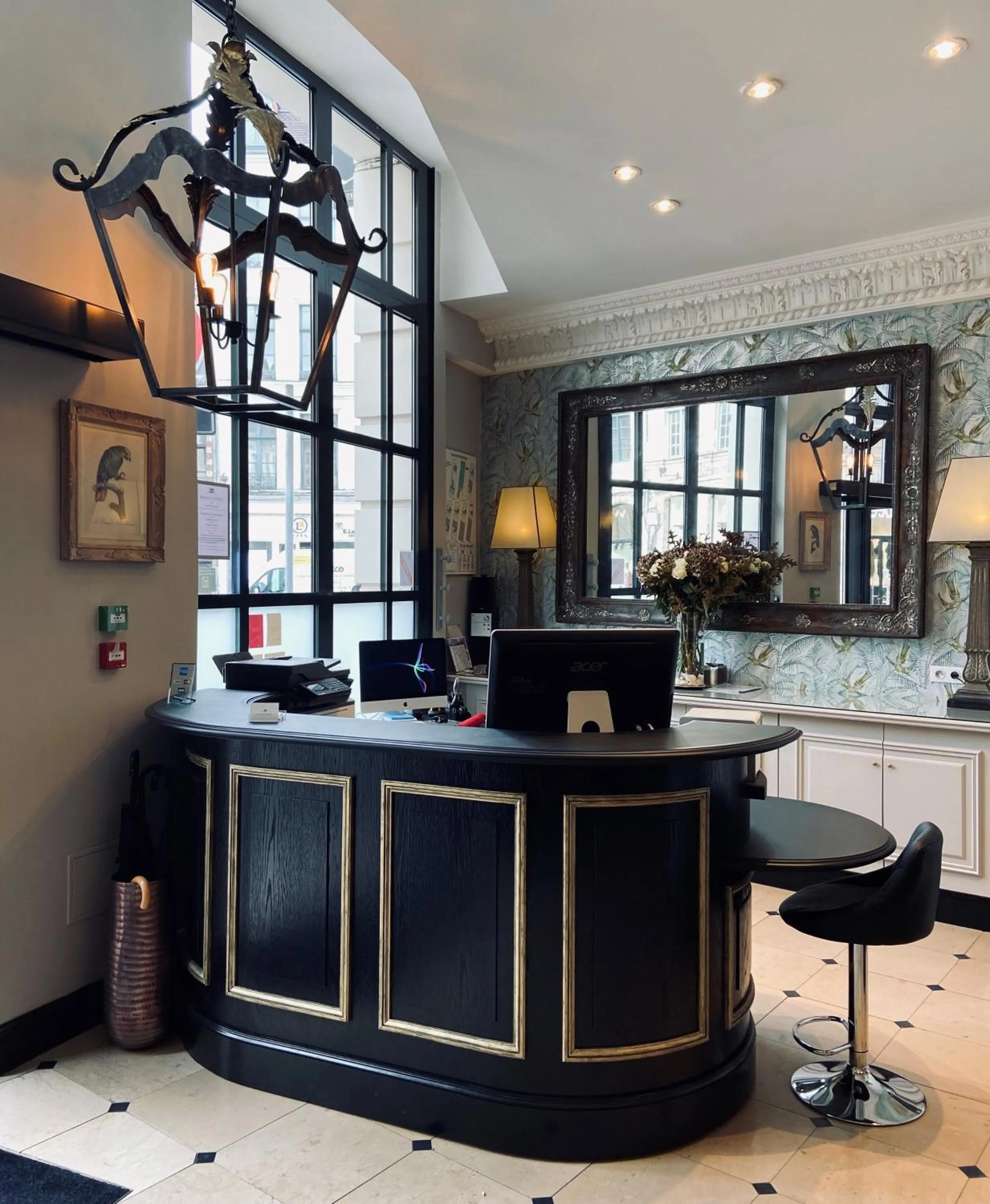 Lobby or reception in Hotel De La Treille