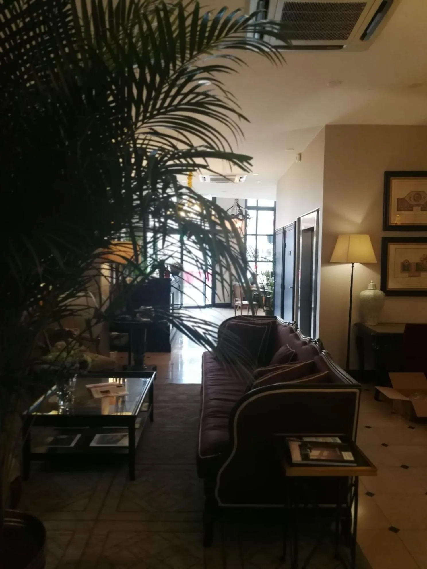 Lobby or reception in Hotel De La Treille