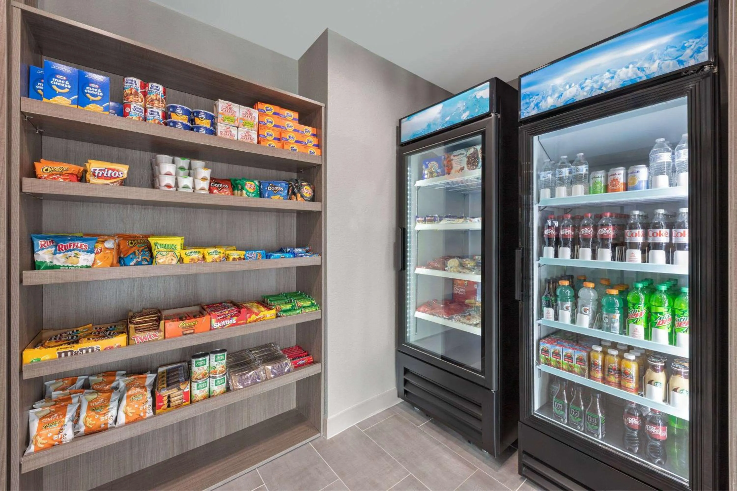 Food and drinks in Hawthorn Extended Stay by Wyndham Bedford - Dallas