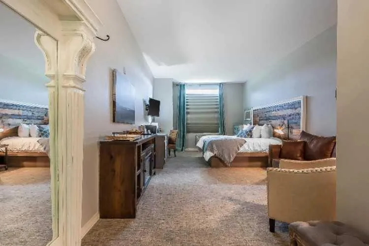 Bed in Lakes Inn at Dunvilla