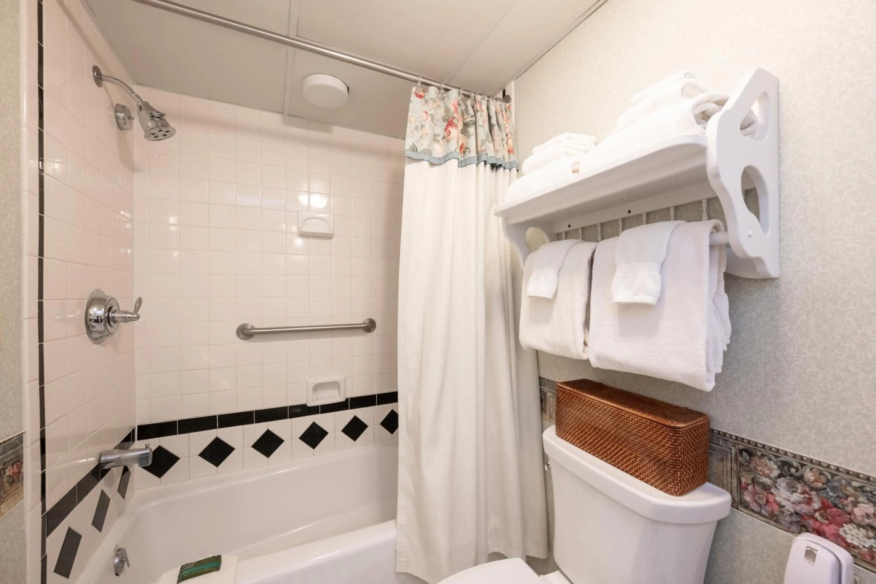 Bathroom in Boardwalk Plaza Hotel