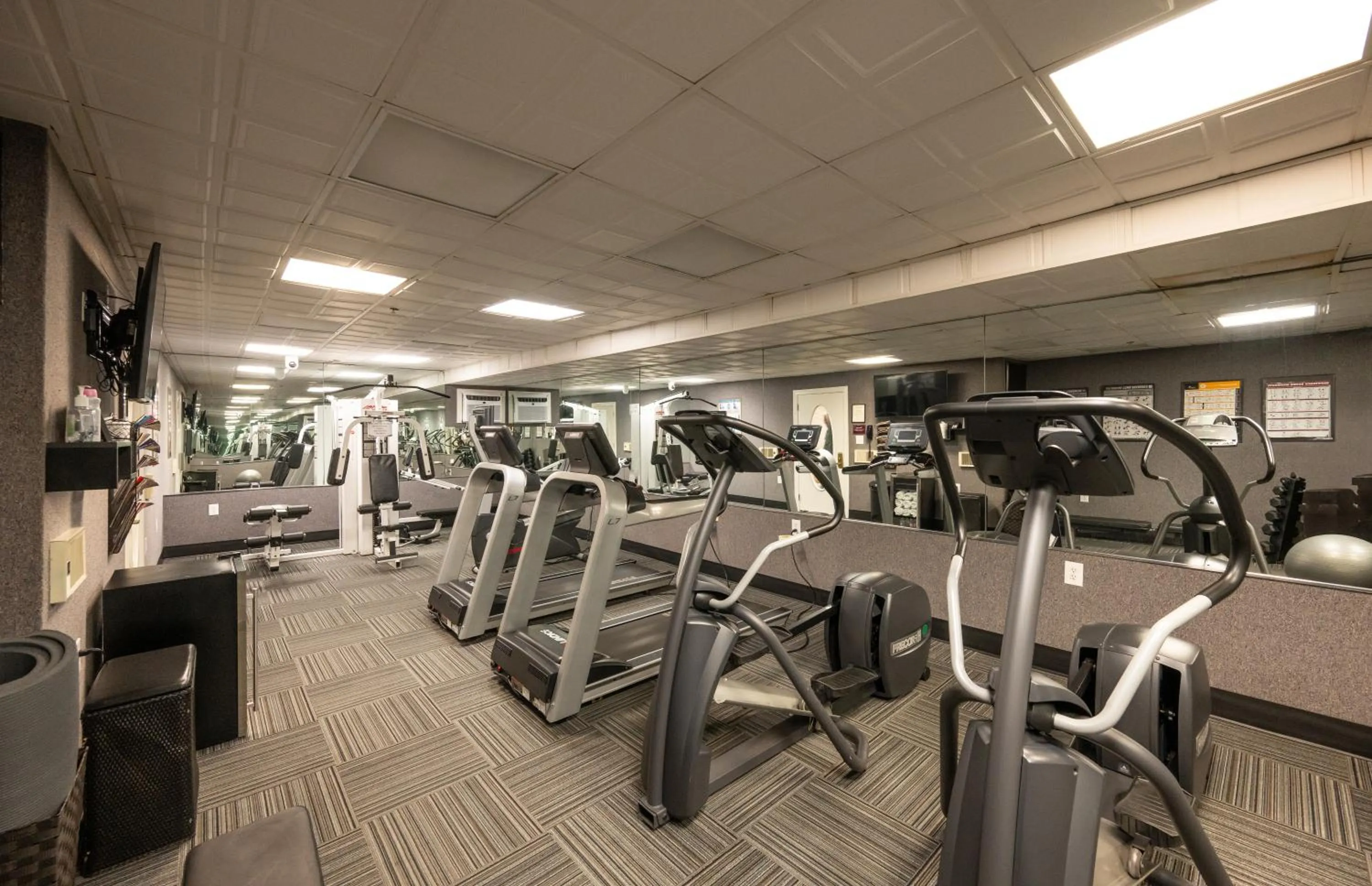 Fitness centre/facilities in Boardwalk Plaza Hotel
