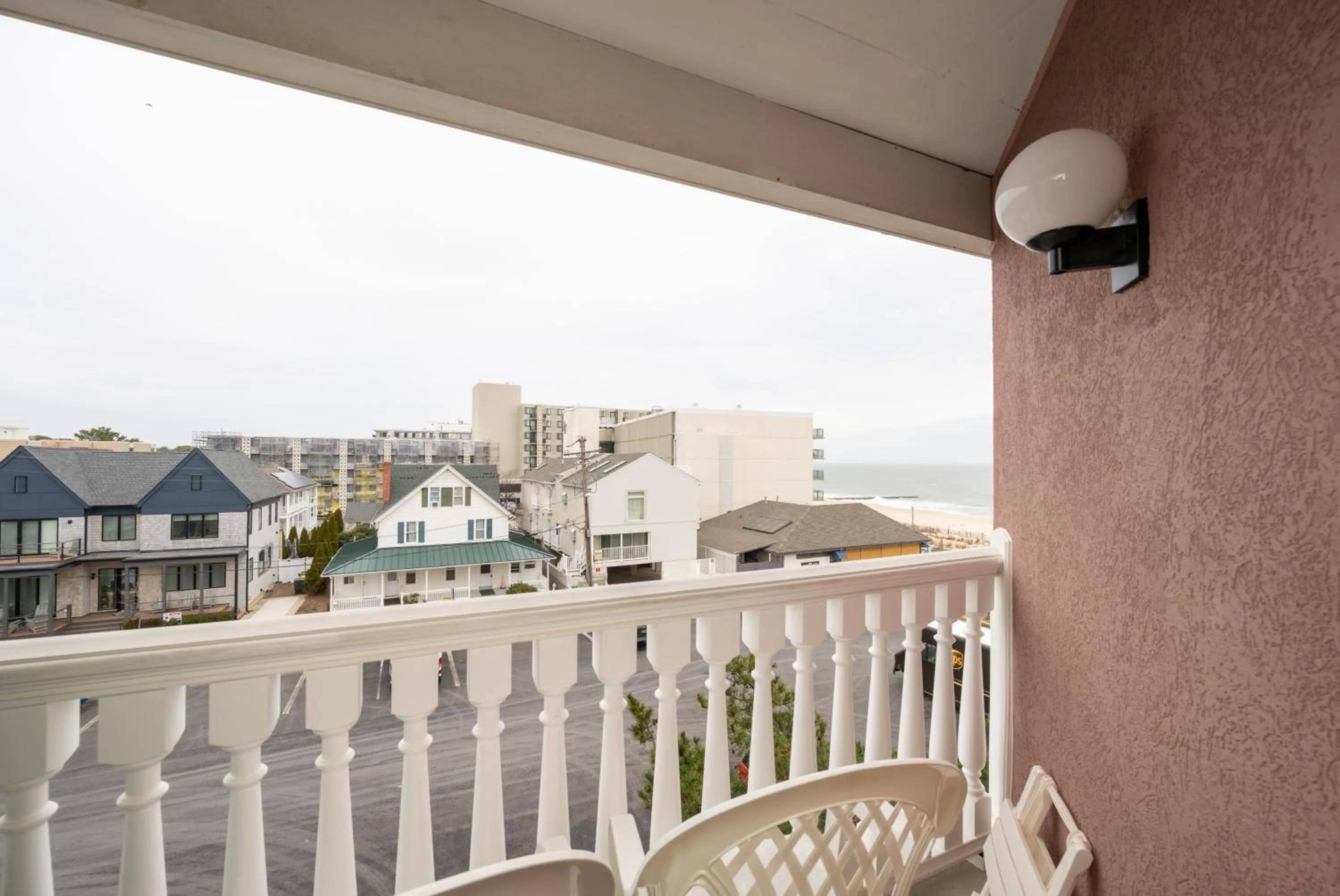Balcony/Terrace in Boardwalk Plaza Hotel