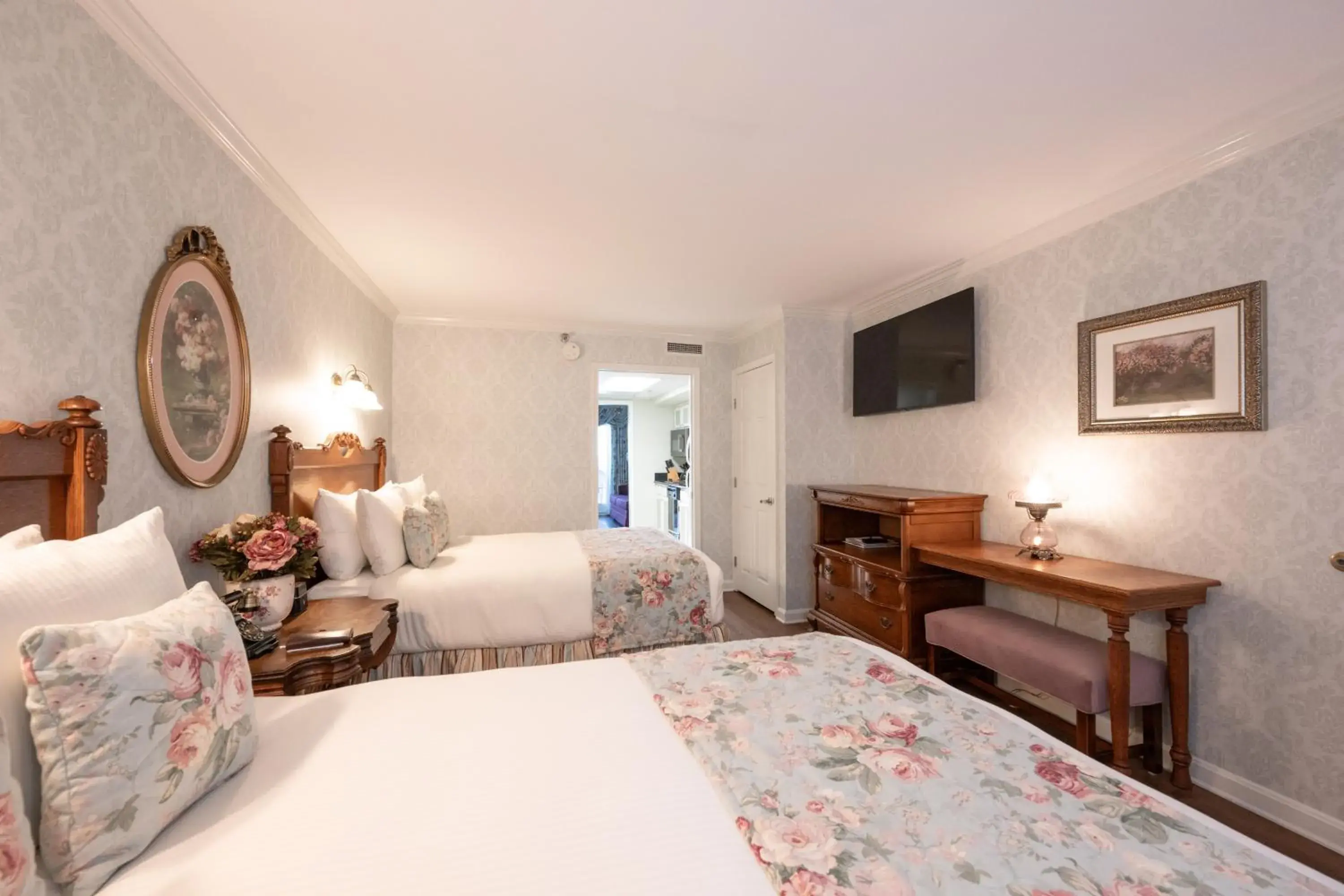 Efficiency in Boardwalk Plaza Hotel Efficiency in Boardwalk Plaza Hotel