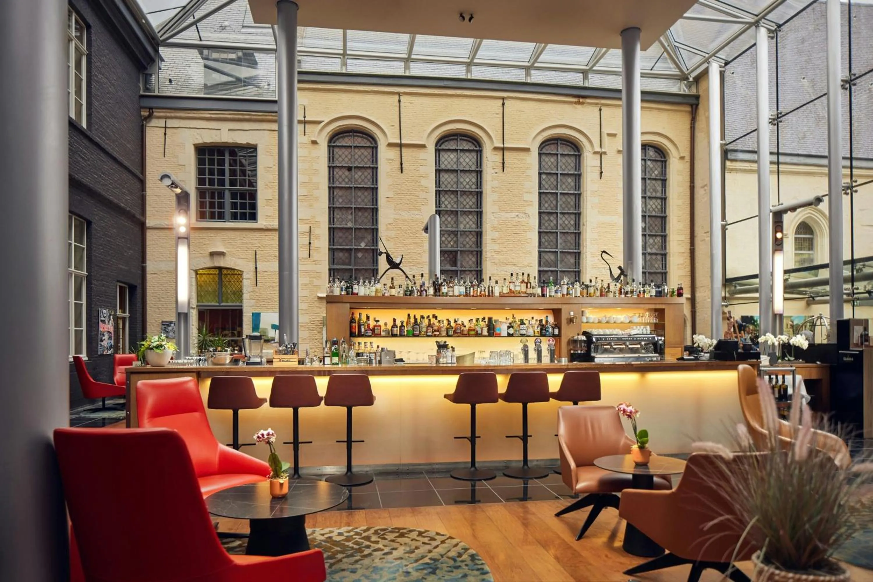 Lounge or bar in L'Hermitage Gantois, Autograph Collection