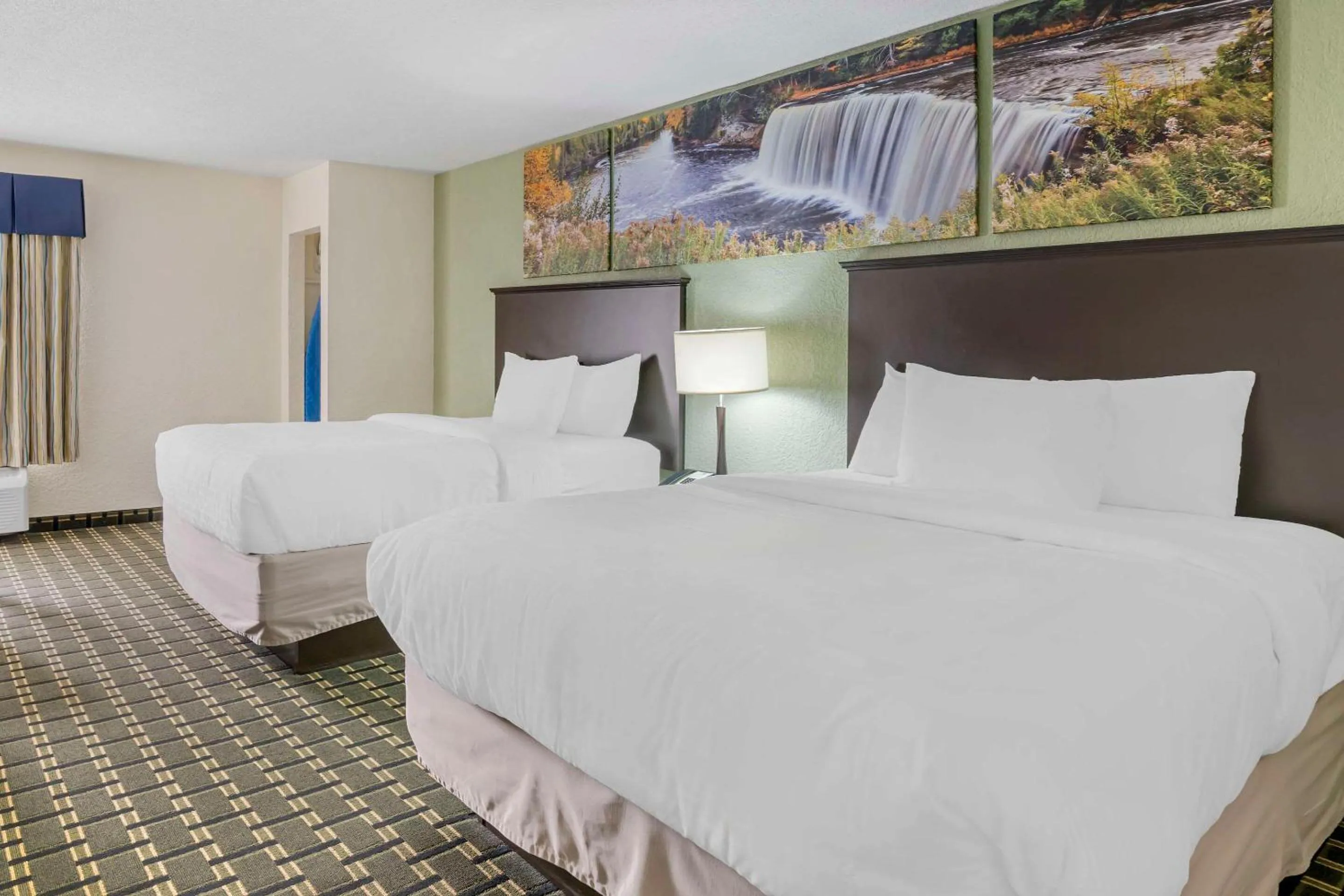 Bedroom, Bed in Clarion Pointe