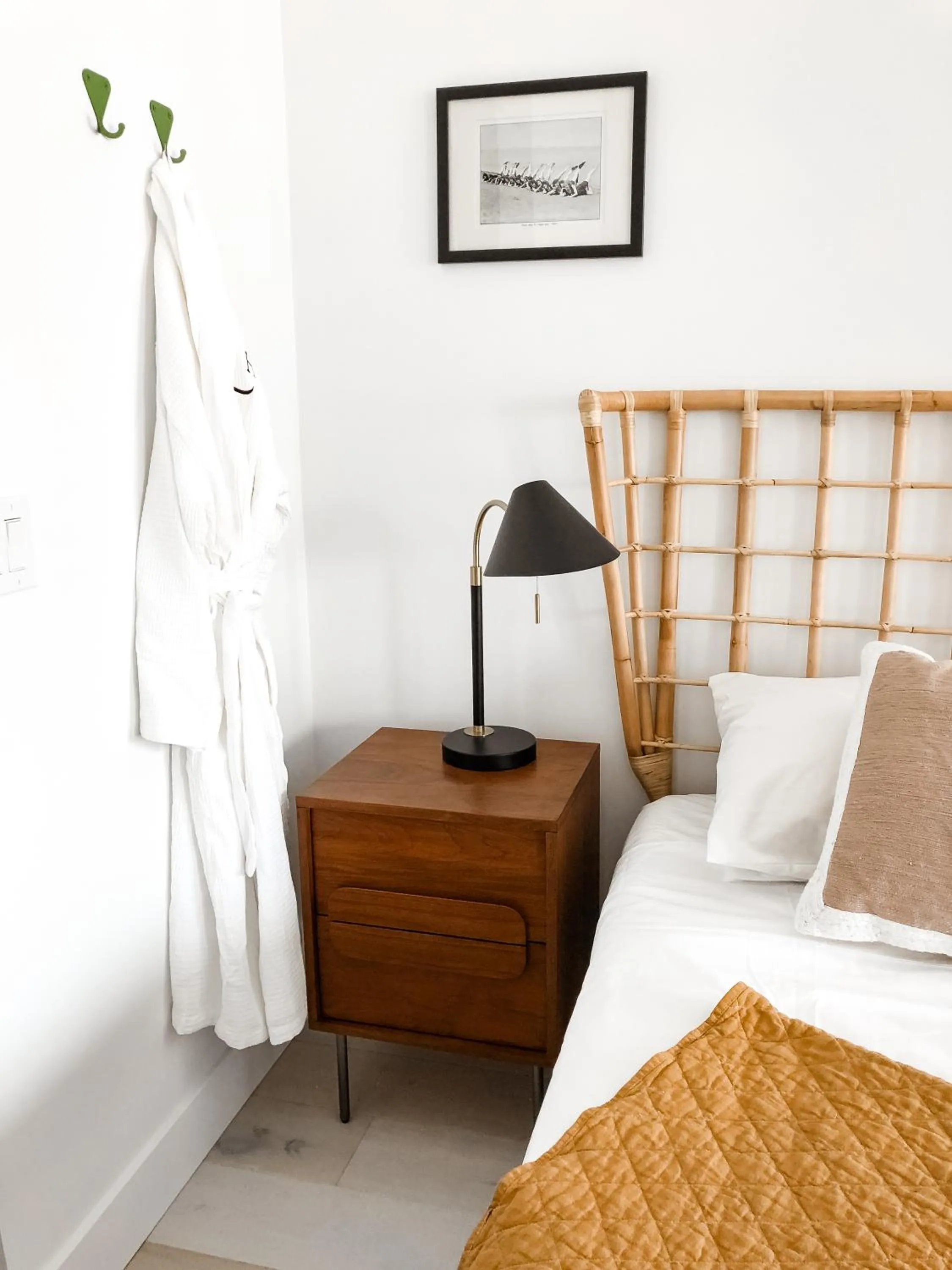 Bed in Lokal Hotel Cape May