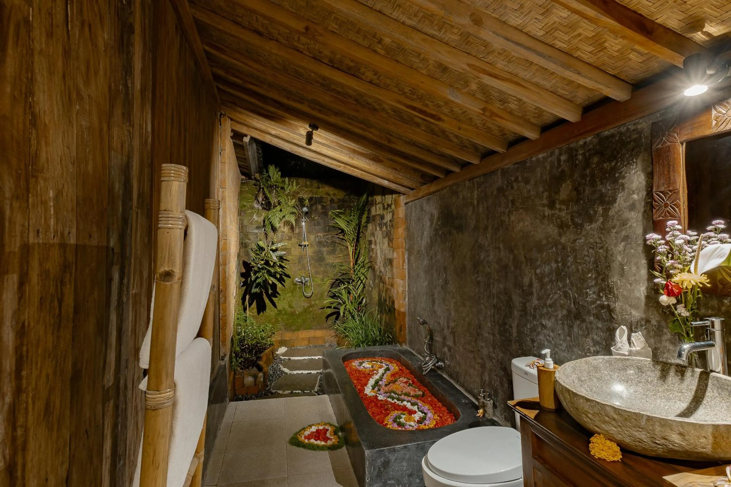 Bathroom in Moringa Ubud Villa