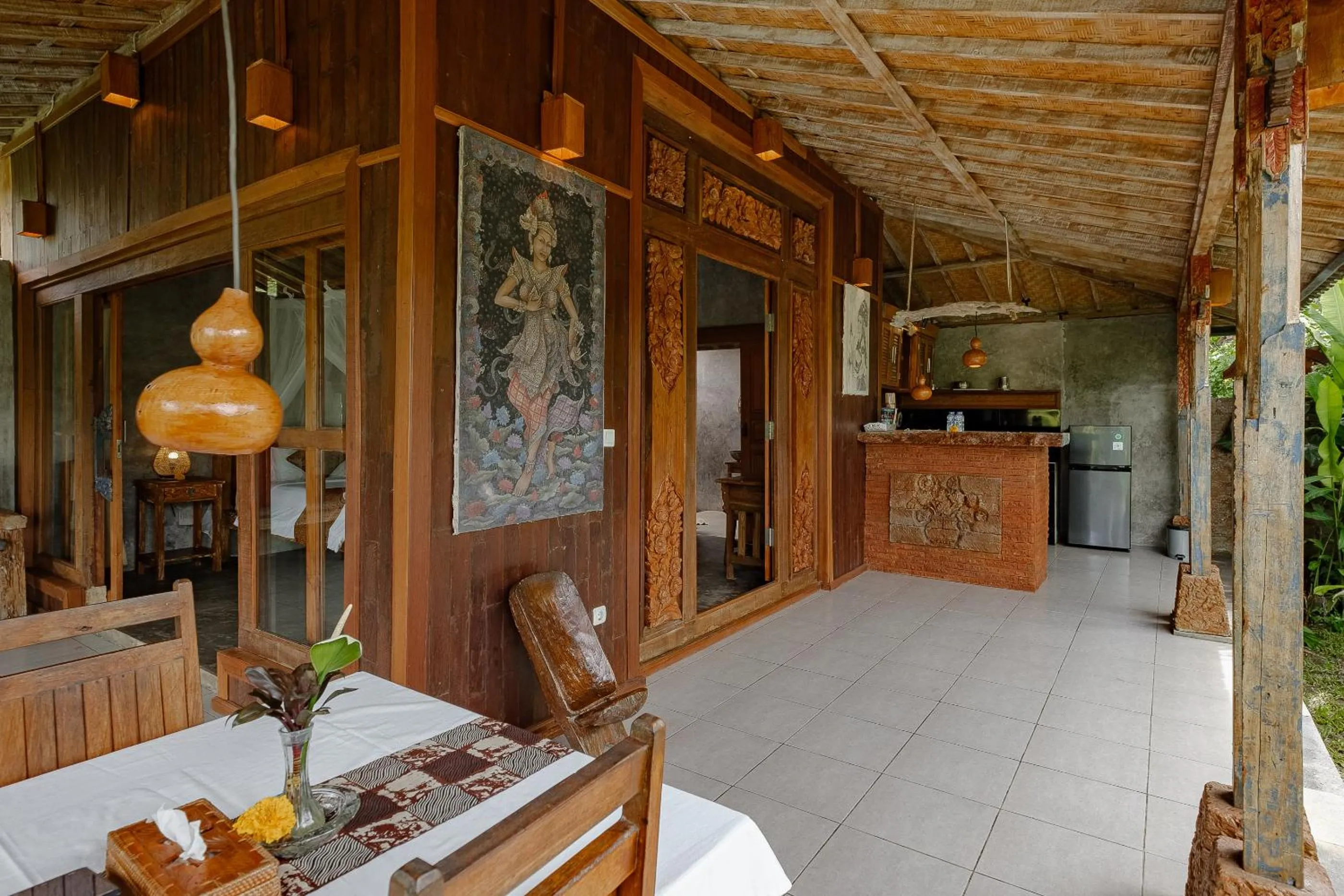 Kitchen or kitchenette in Moringa Ubud Villa