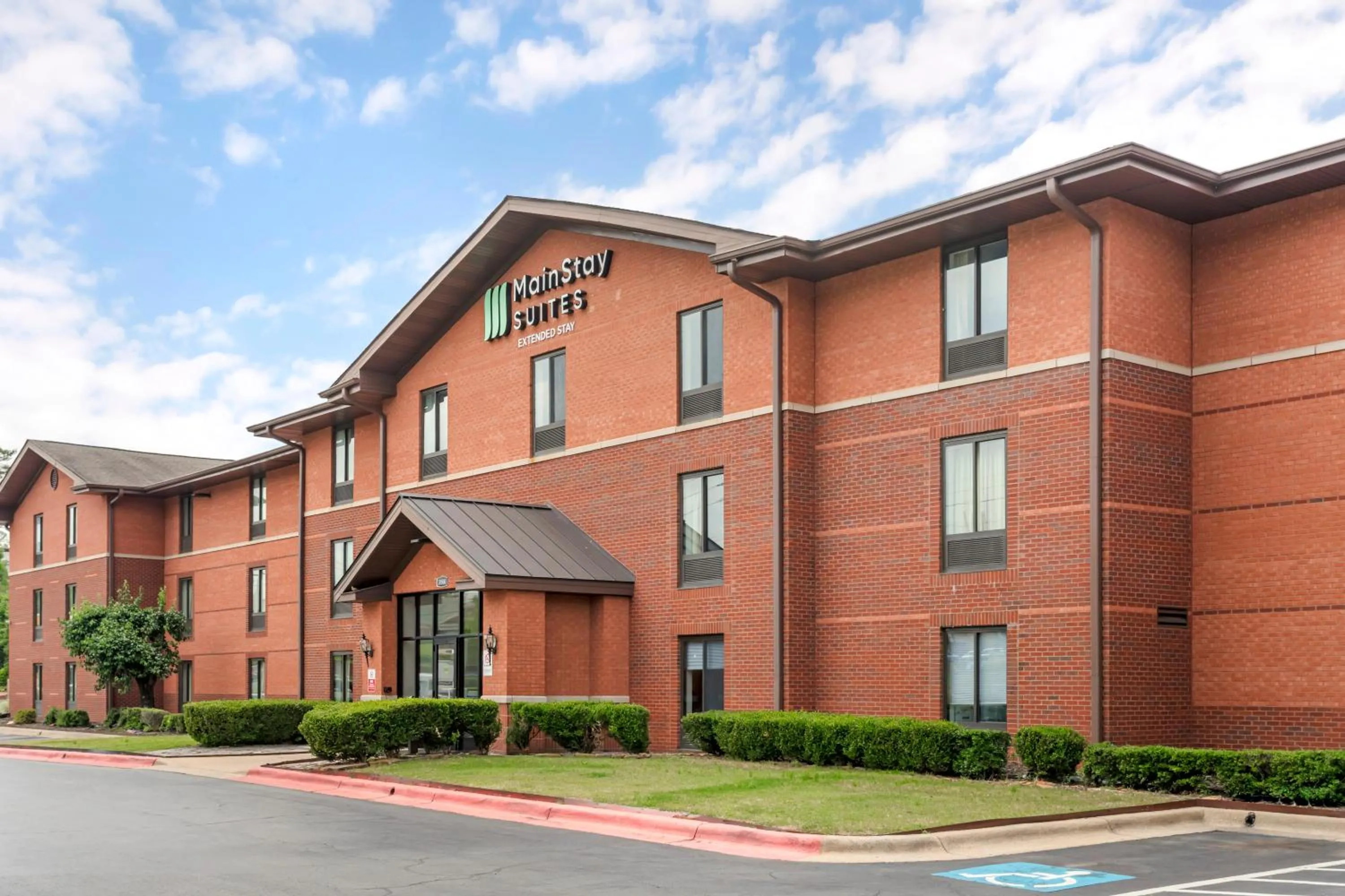 Property building in MainStay Suites Little Rock West Near Medical Centers
