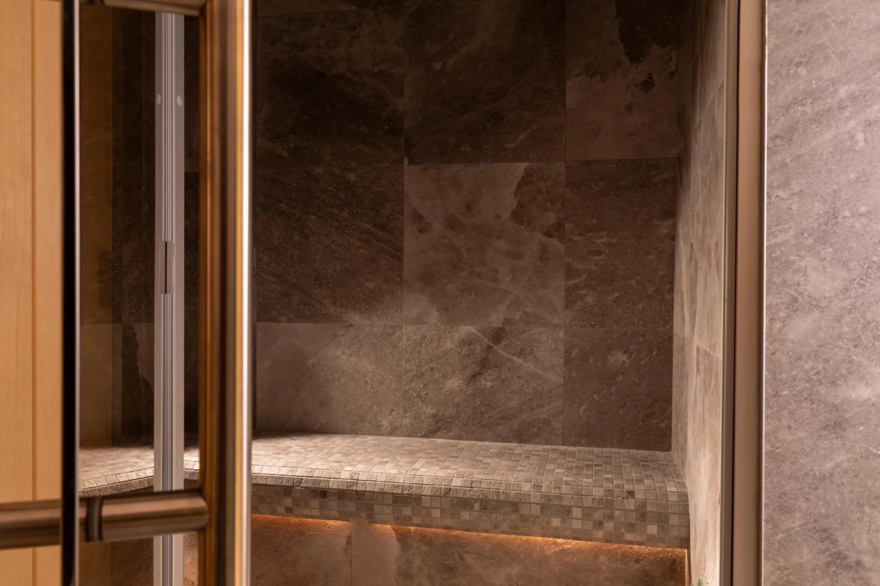 Steam room in Hôtel Le Lavoisier & Spa