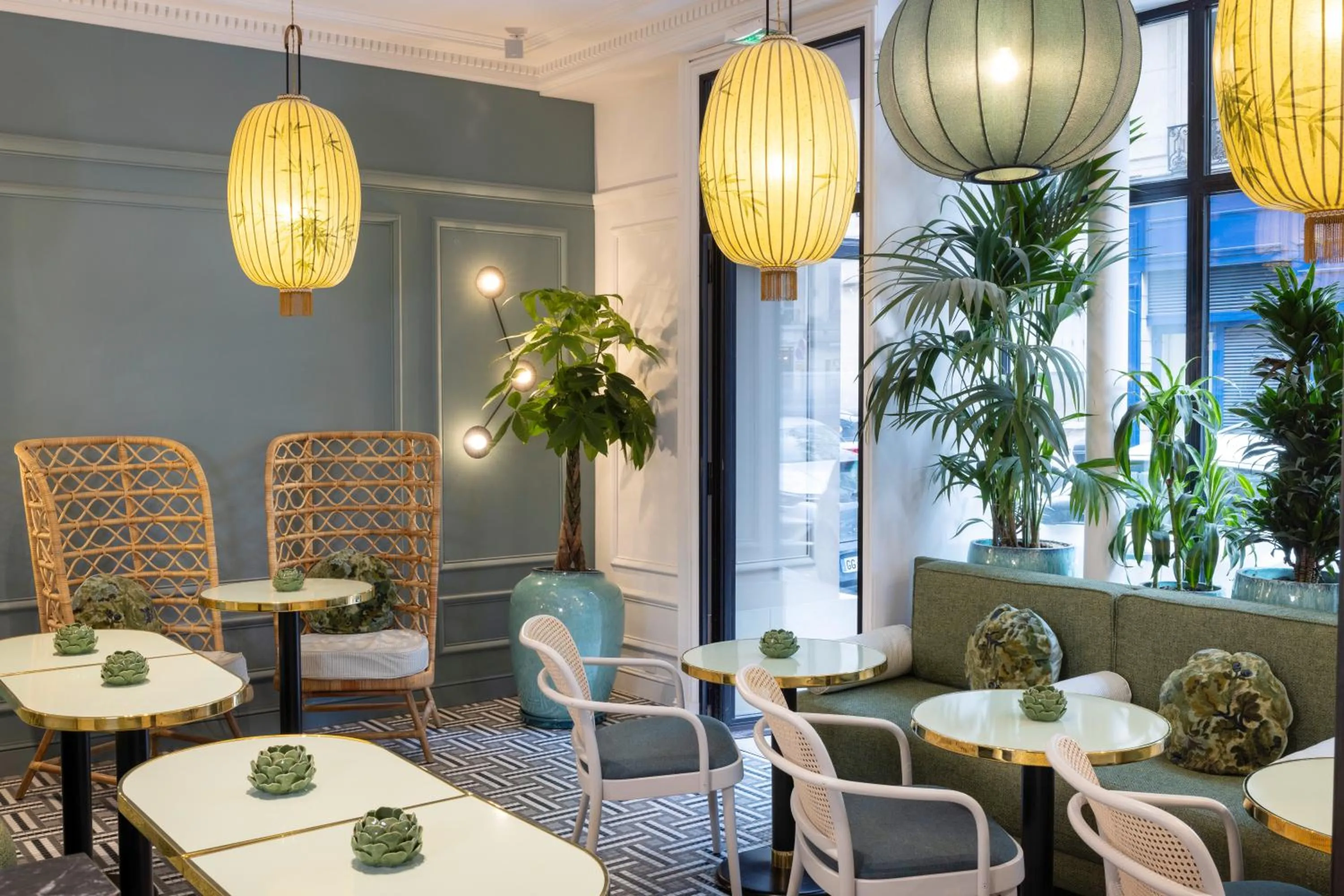 Lobby or reception in Hôtel Le Lavoisier & Spa