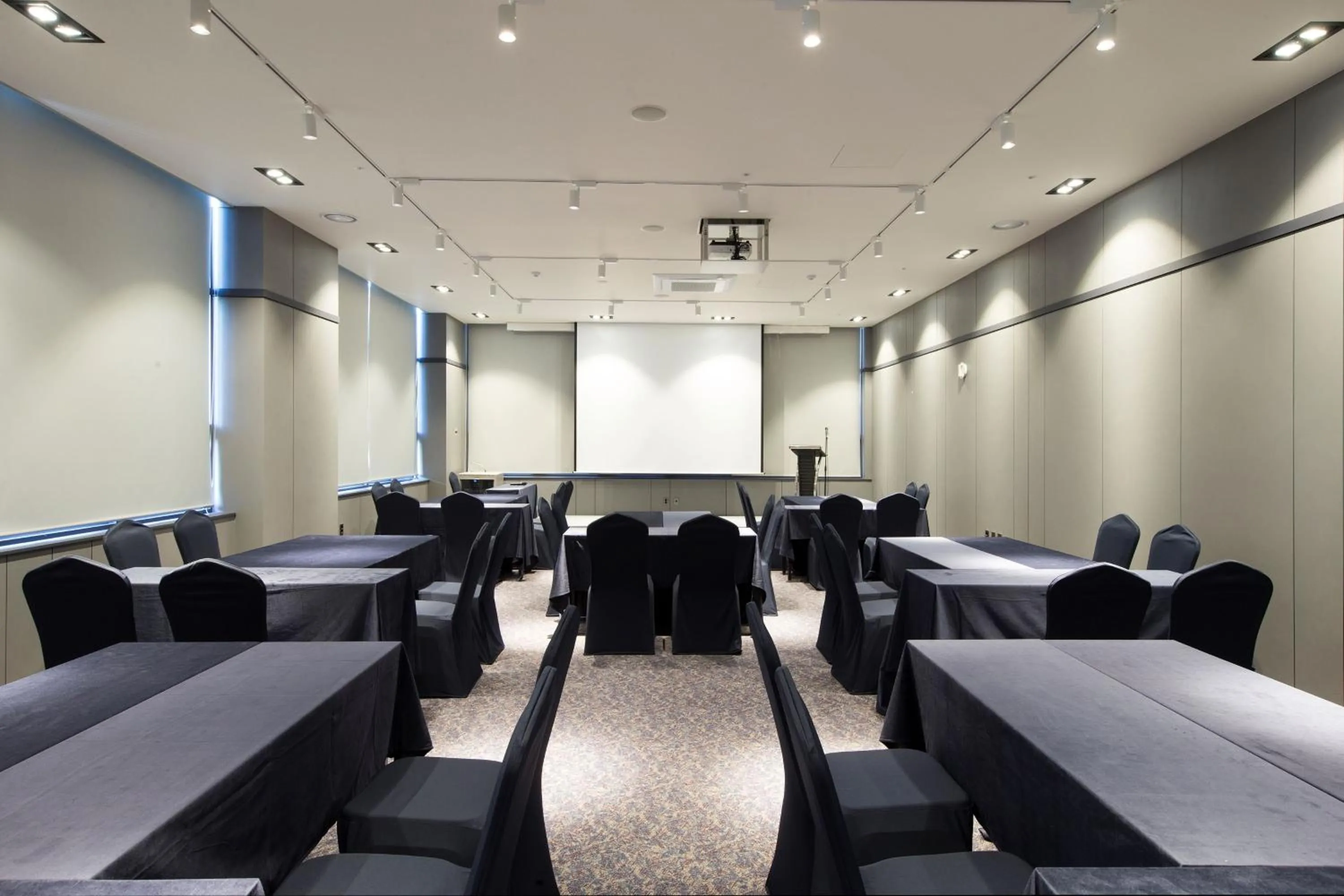 Banquet/Function facilities in Ramada by Wyndham Daejeon