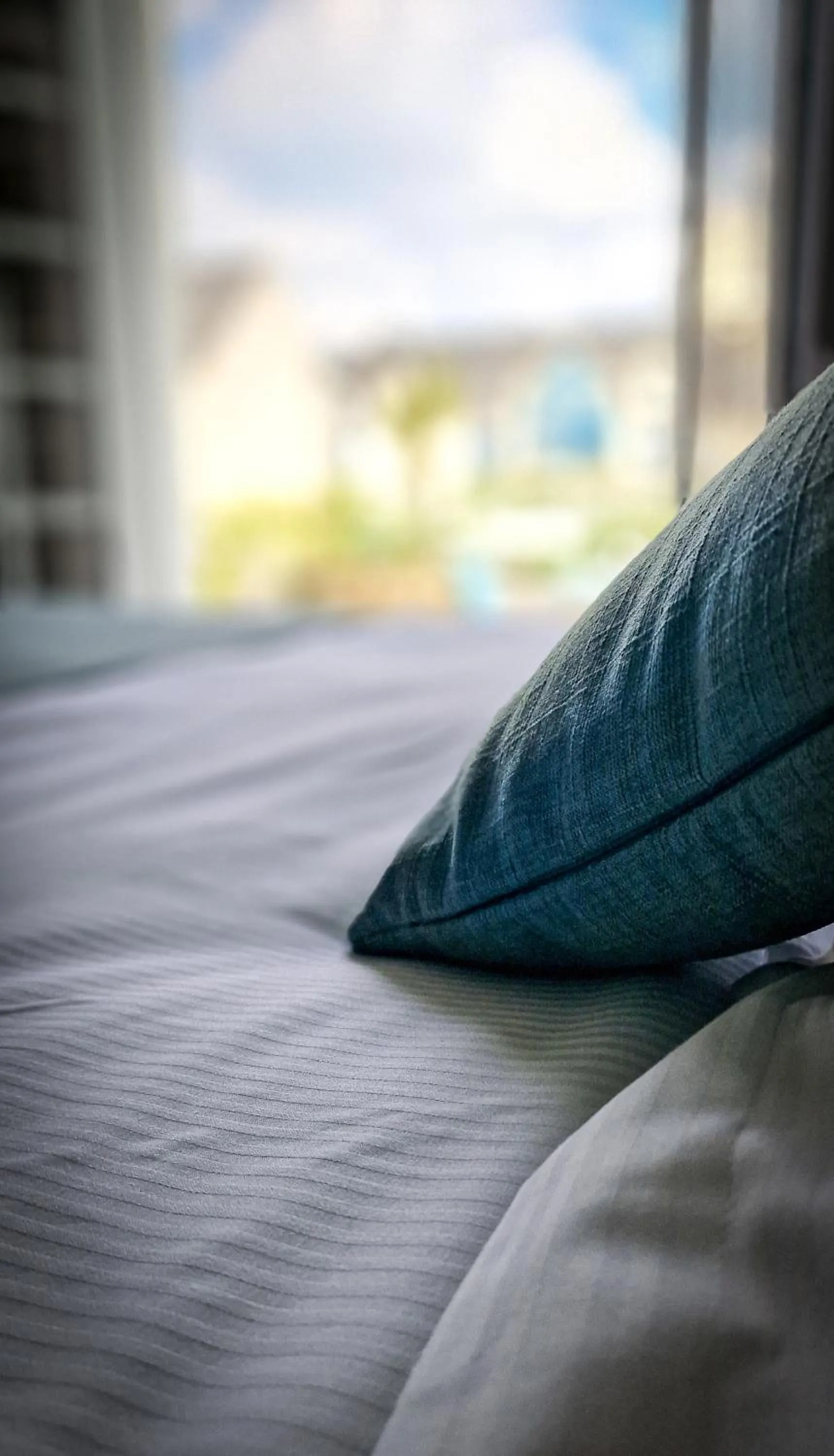 Bedroom, Bed in Quality Hotel La Marebaudière Vannes Centre