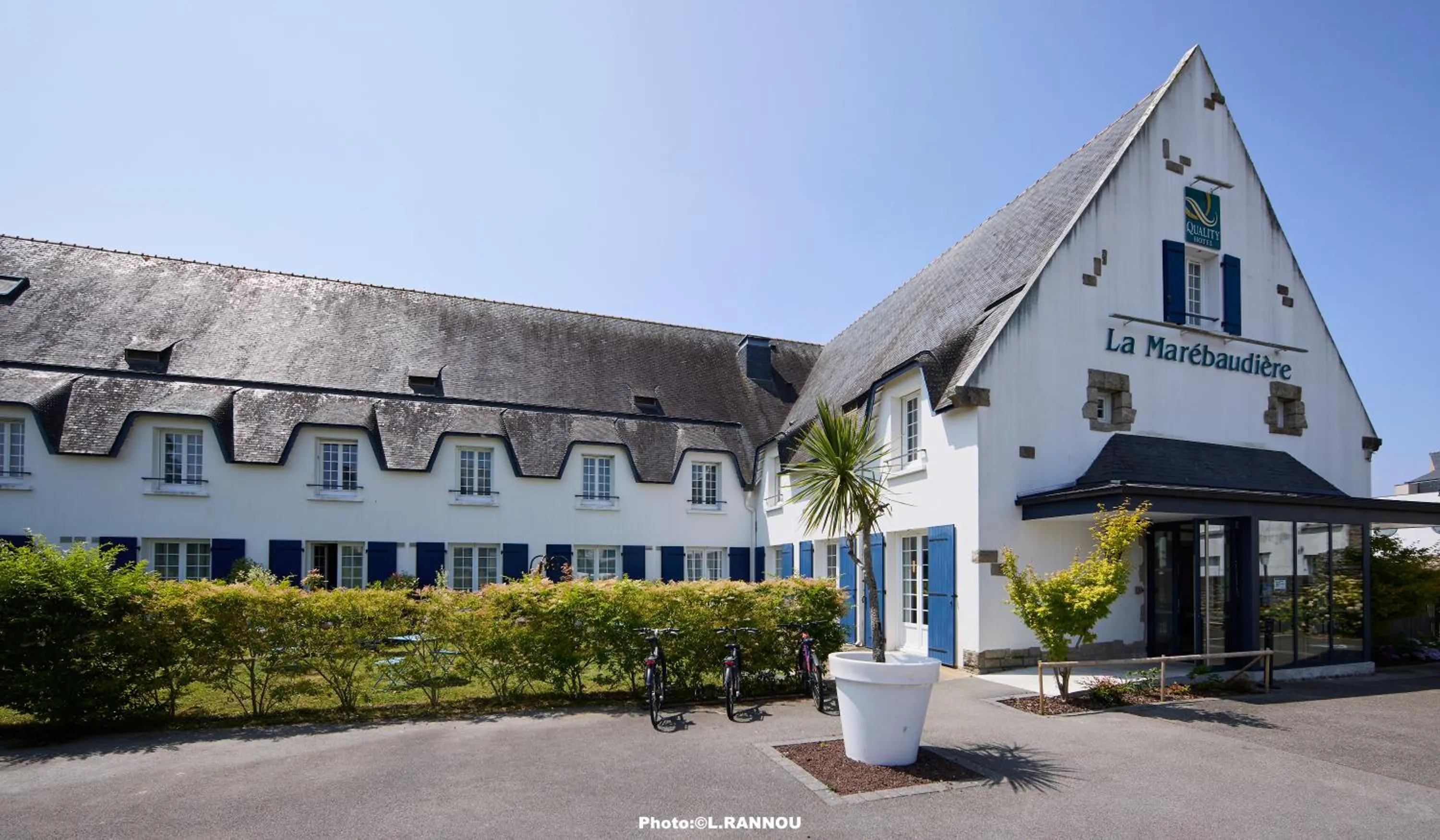 Property building in Quality Hotel La Marebaudière Vannes Centre