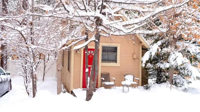 Sleepy Forest Cottages