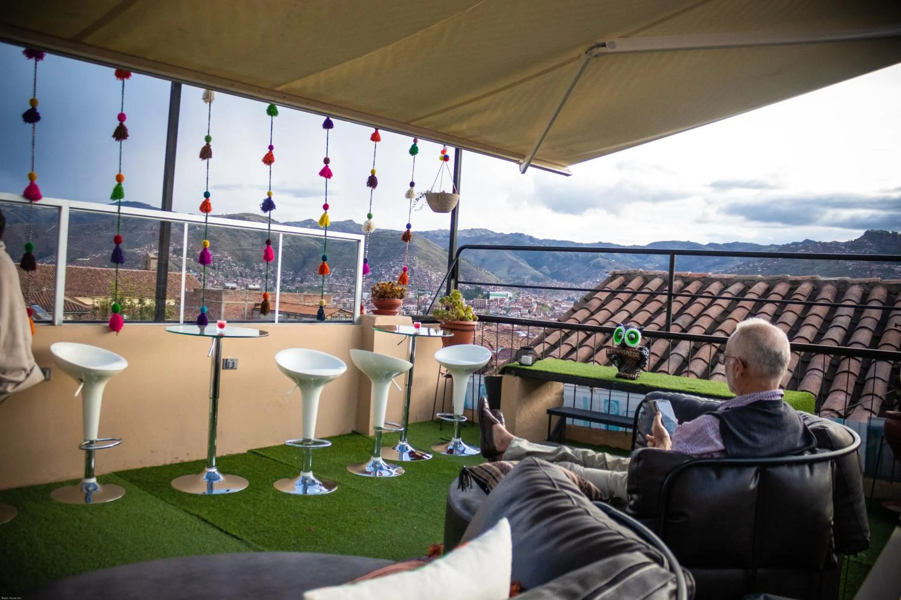 Restaurant/places to eat in Home Garden Hotel