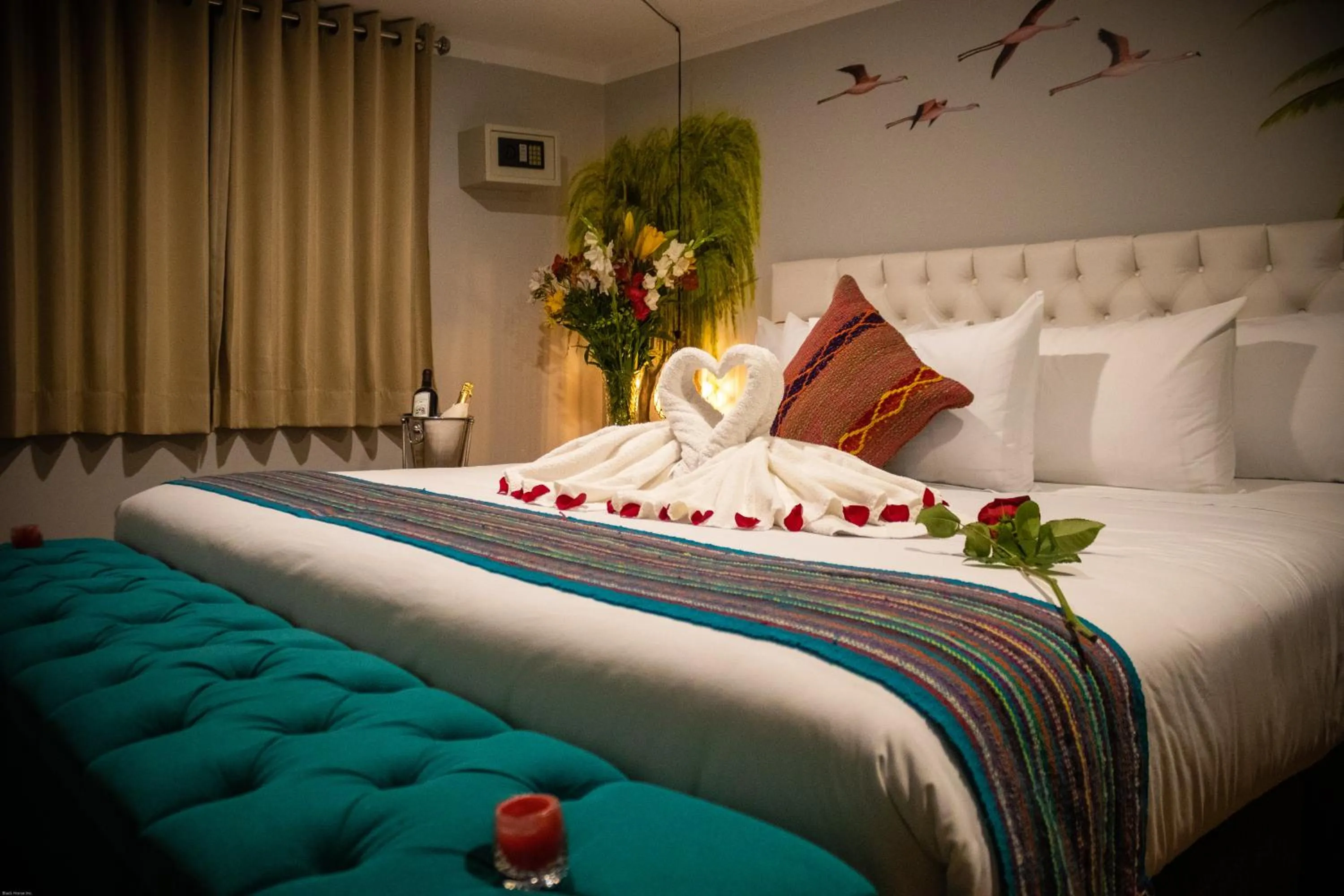 Bed in Home Garden Hotel