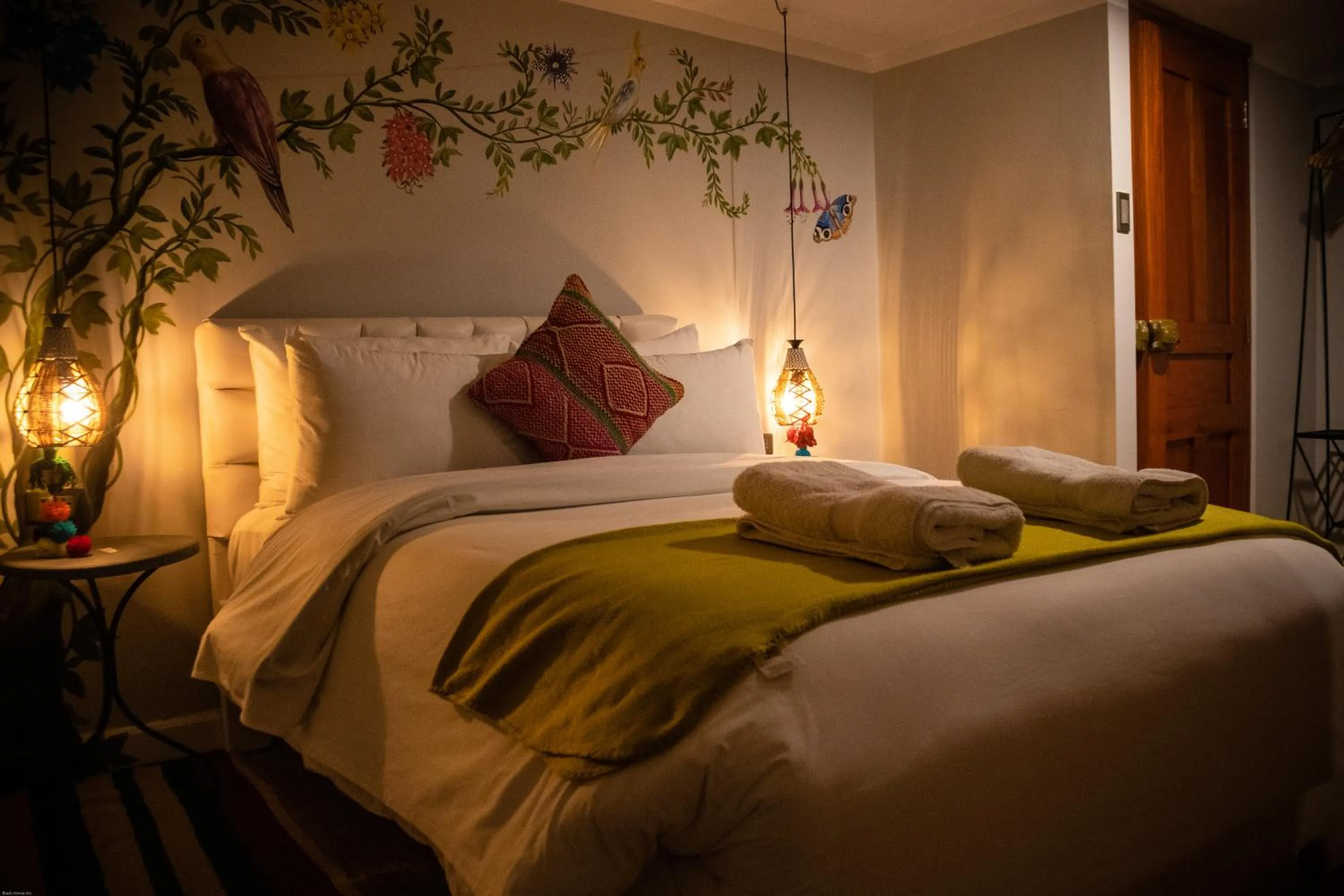 Bed in Home Garden Hotel