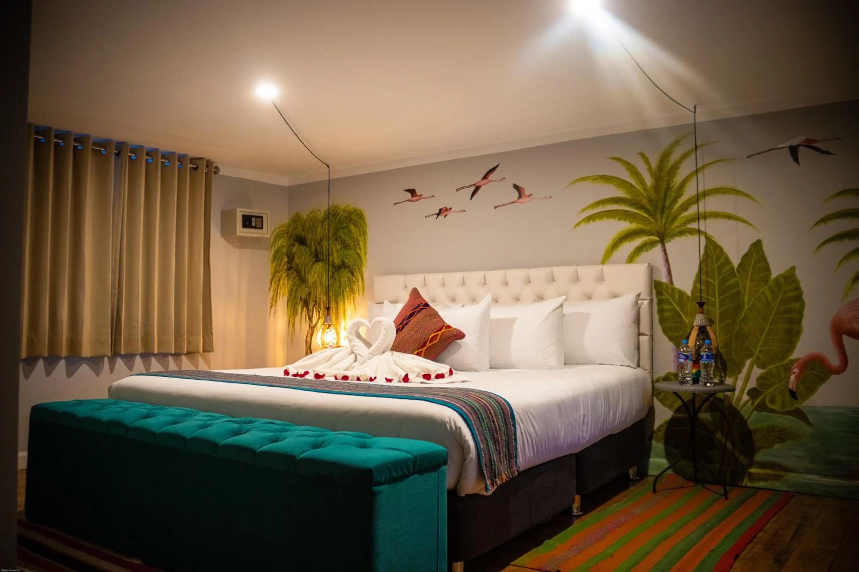 Photo of the whole room, Bed in Home Garden Hotel